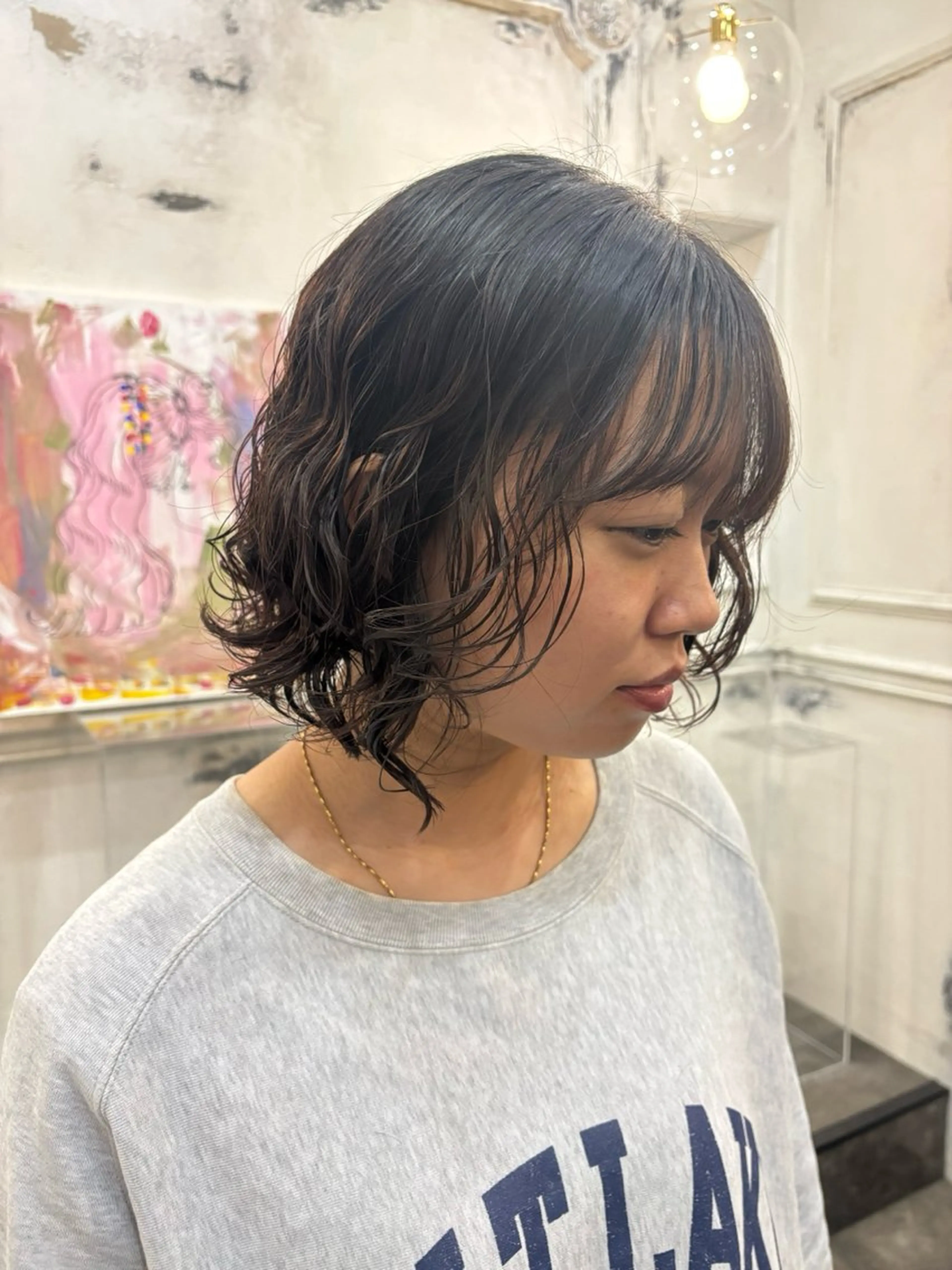 ミディアム ミディアムパーマ ボブ comeghead 琴音のヘアスタイル