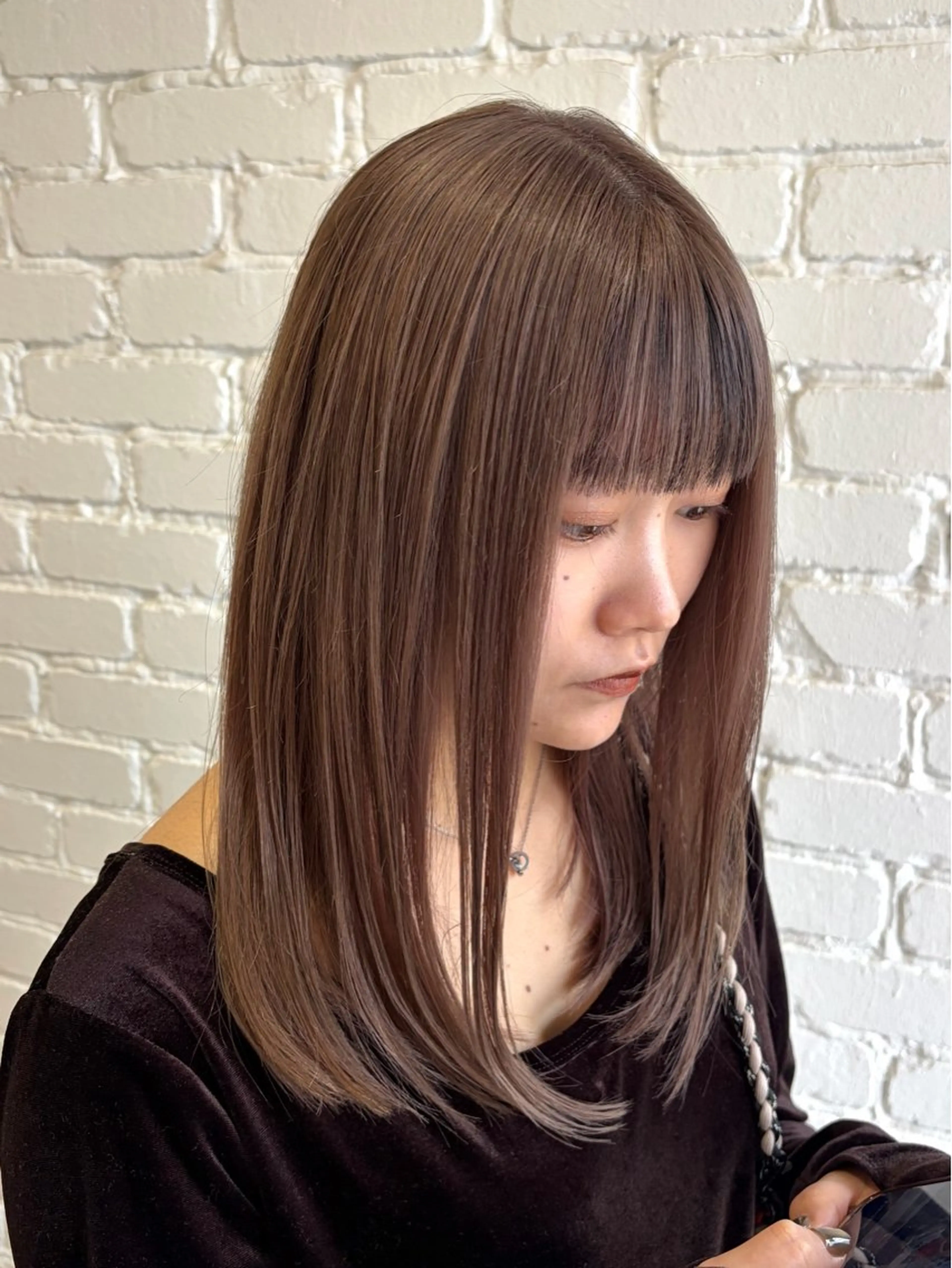 ミディアム 🩰韓国レイヤー🩷 艶カラー🌷小栁歩美のヘアスタイル