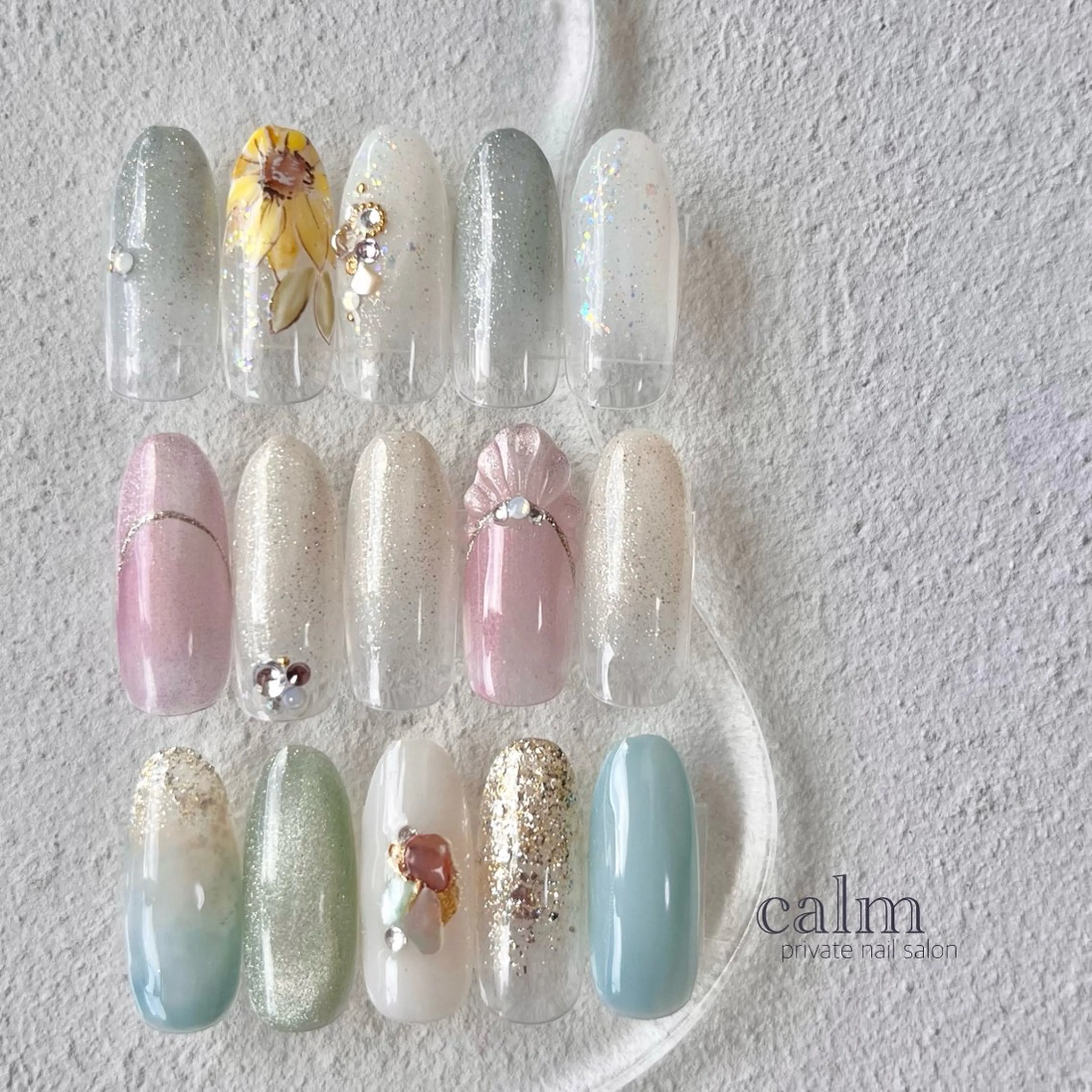 ネイル ハンドネイル calm 〔ｶｰﾑ〕のネイルデザイン