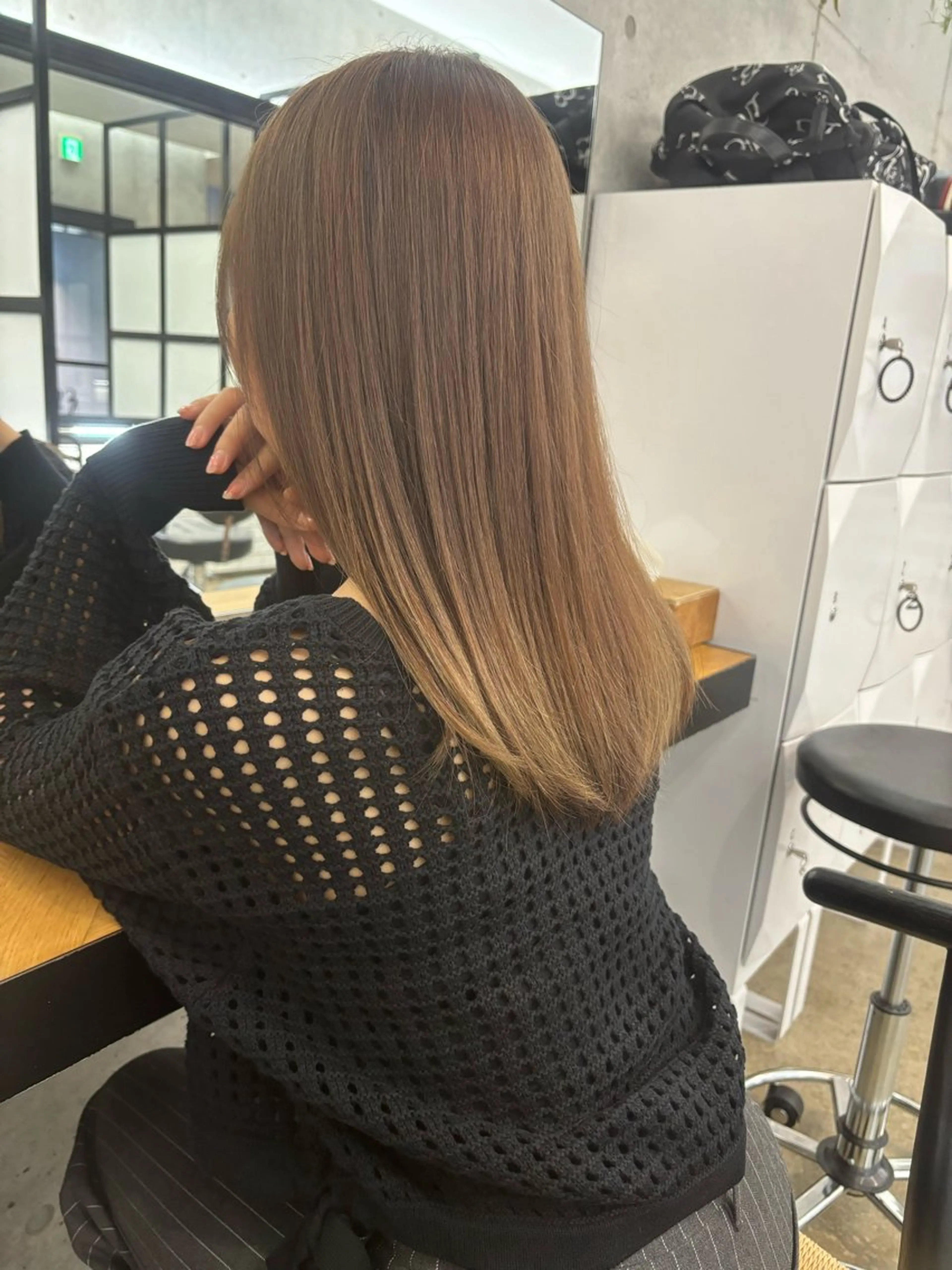 ロング カラー ベージュカラー ブリーチ ダブルカラー ブリーチなしカラー ヘアカラー YUTO歴9年 ベージュの透明感得意のヘアスタイル