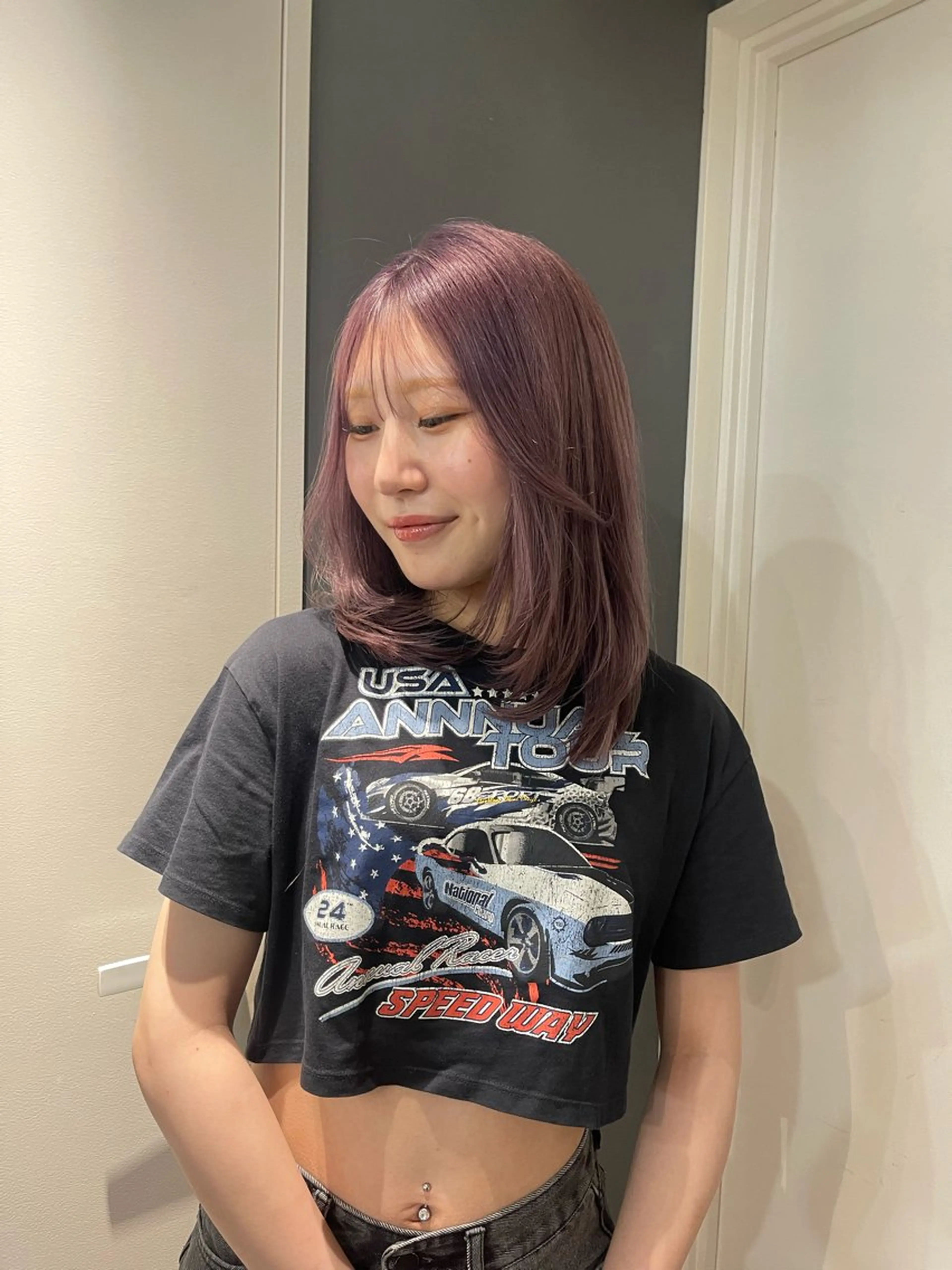 ミディアム カラー ブリーチ ラベンダーカラー ラベンダーピンク ピンクカラー カット ヘアカラー トリートメント 透明感カラー/レイヤ ー/艶髪/NENEのヘアスタイル