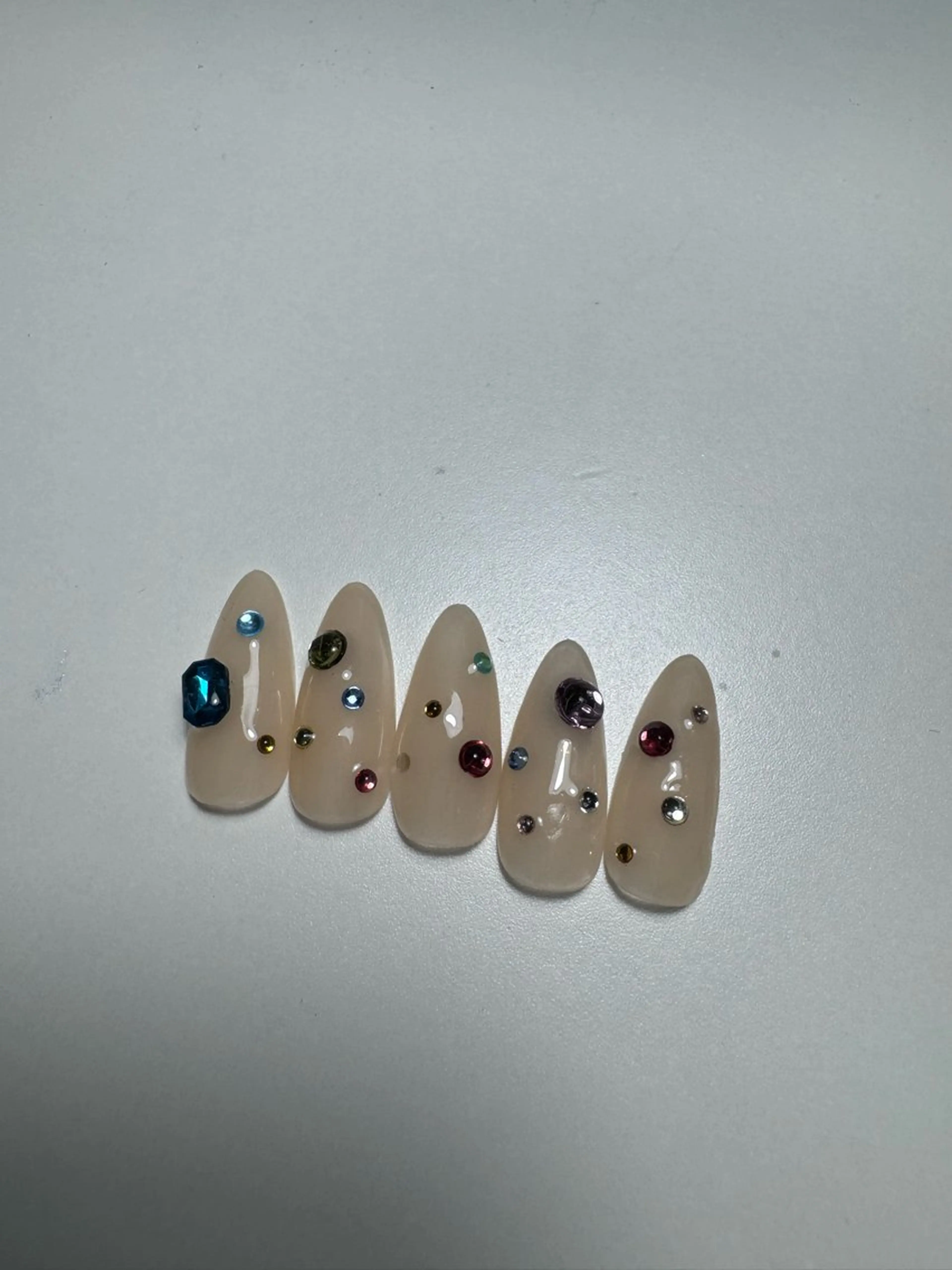 ネイル on nail 尾張旭三郷店のネイルデザイン