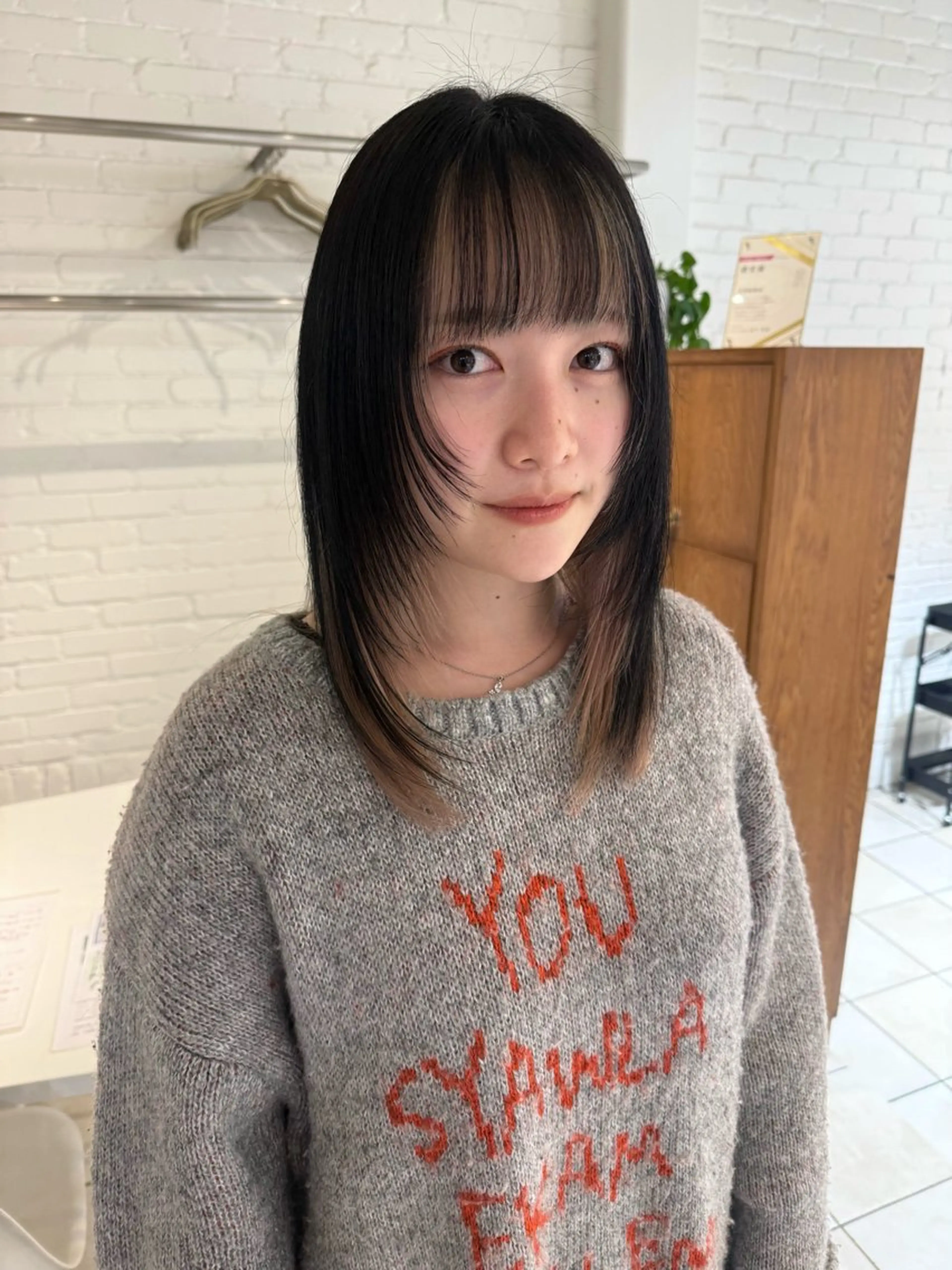 セミロング カラー 顔周りカット ウルフカット 🌟デザインカラー 🌟コノミ🌟のヘアスタイル