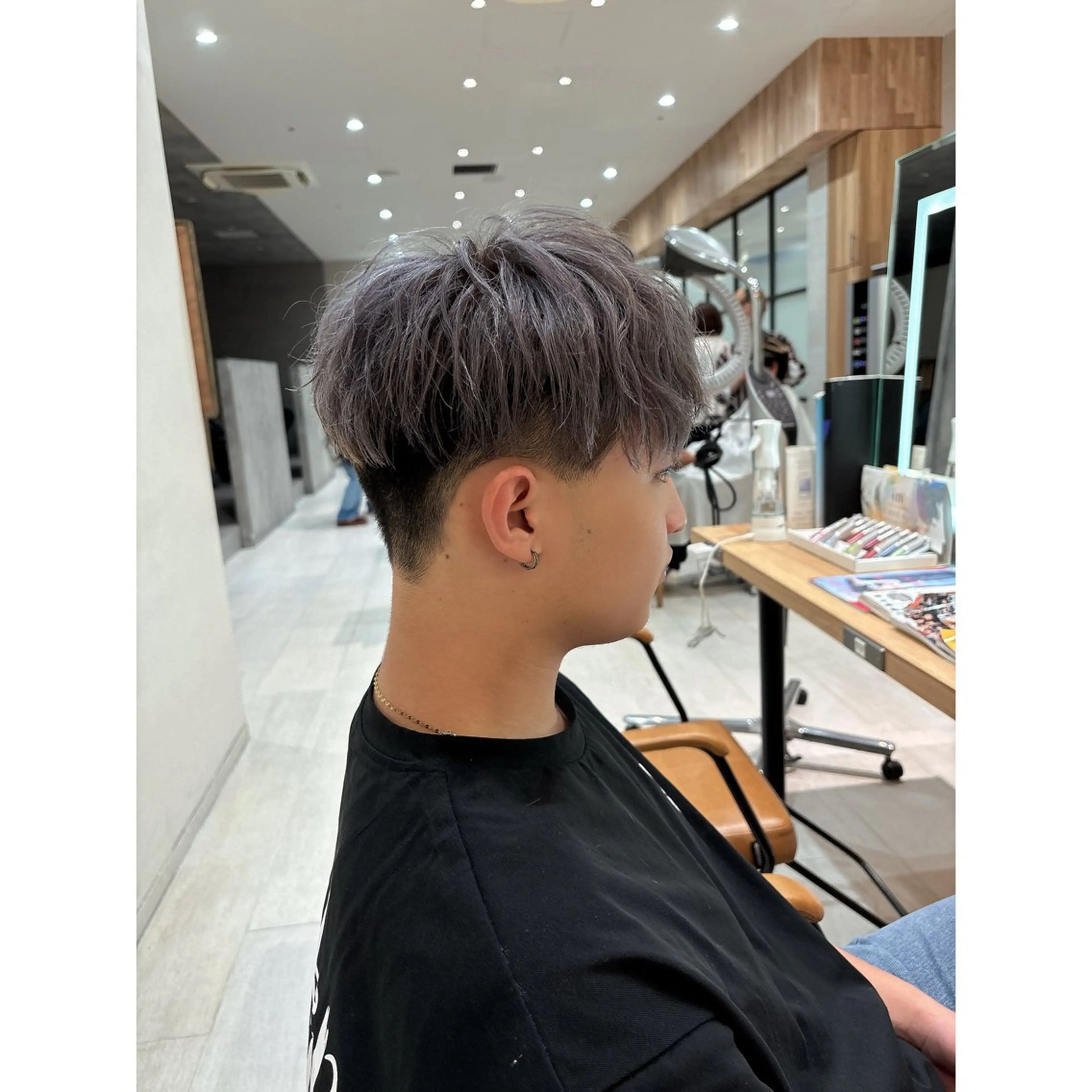 カラー メンズ レイヤーカット/ 透明感カラー/白石のヘアスタイル