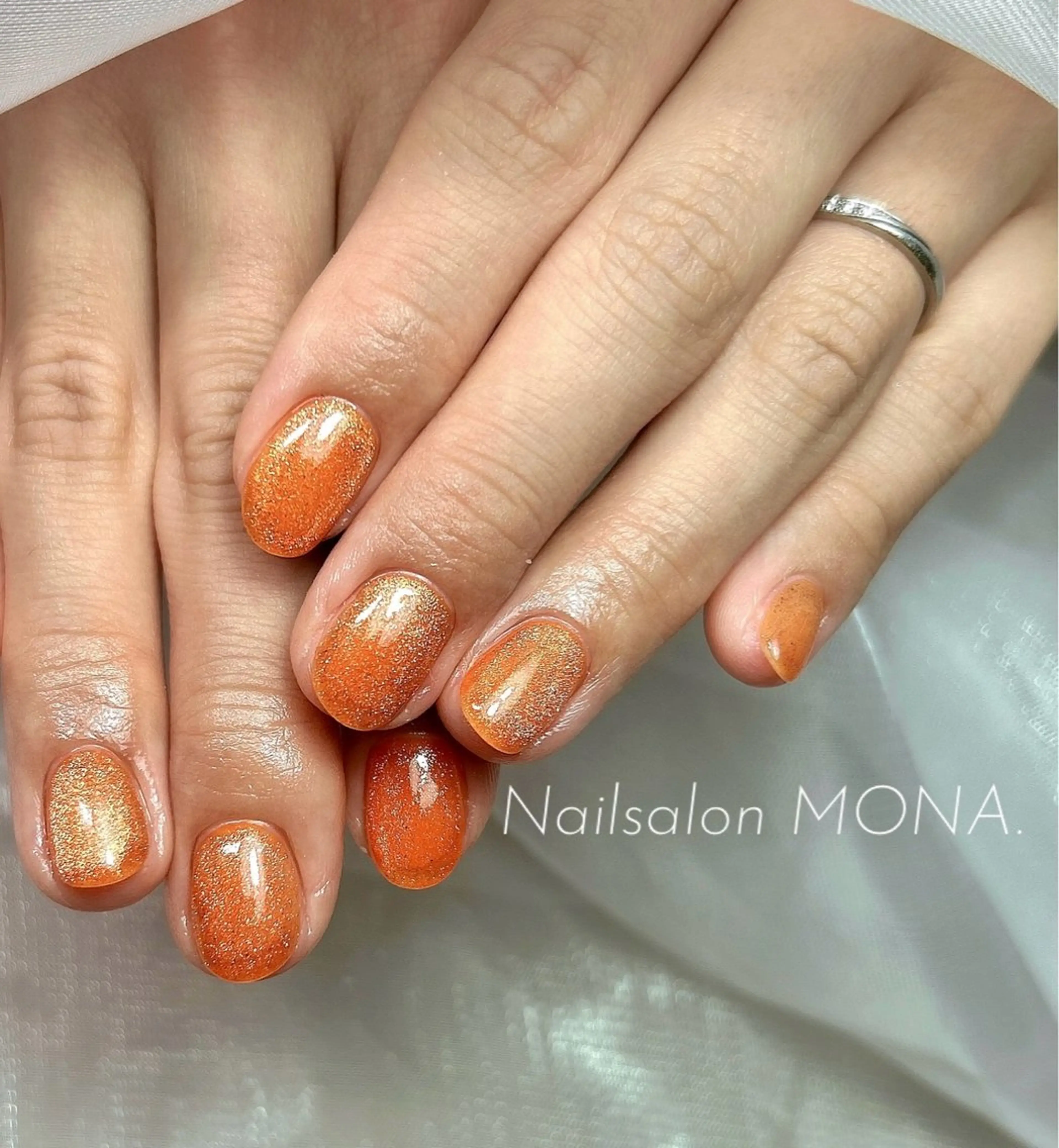 ネイル マグネットネイル オレンジ シンプルネイル Nailsalon MONA.のネイルデザイン