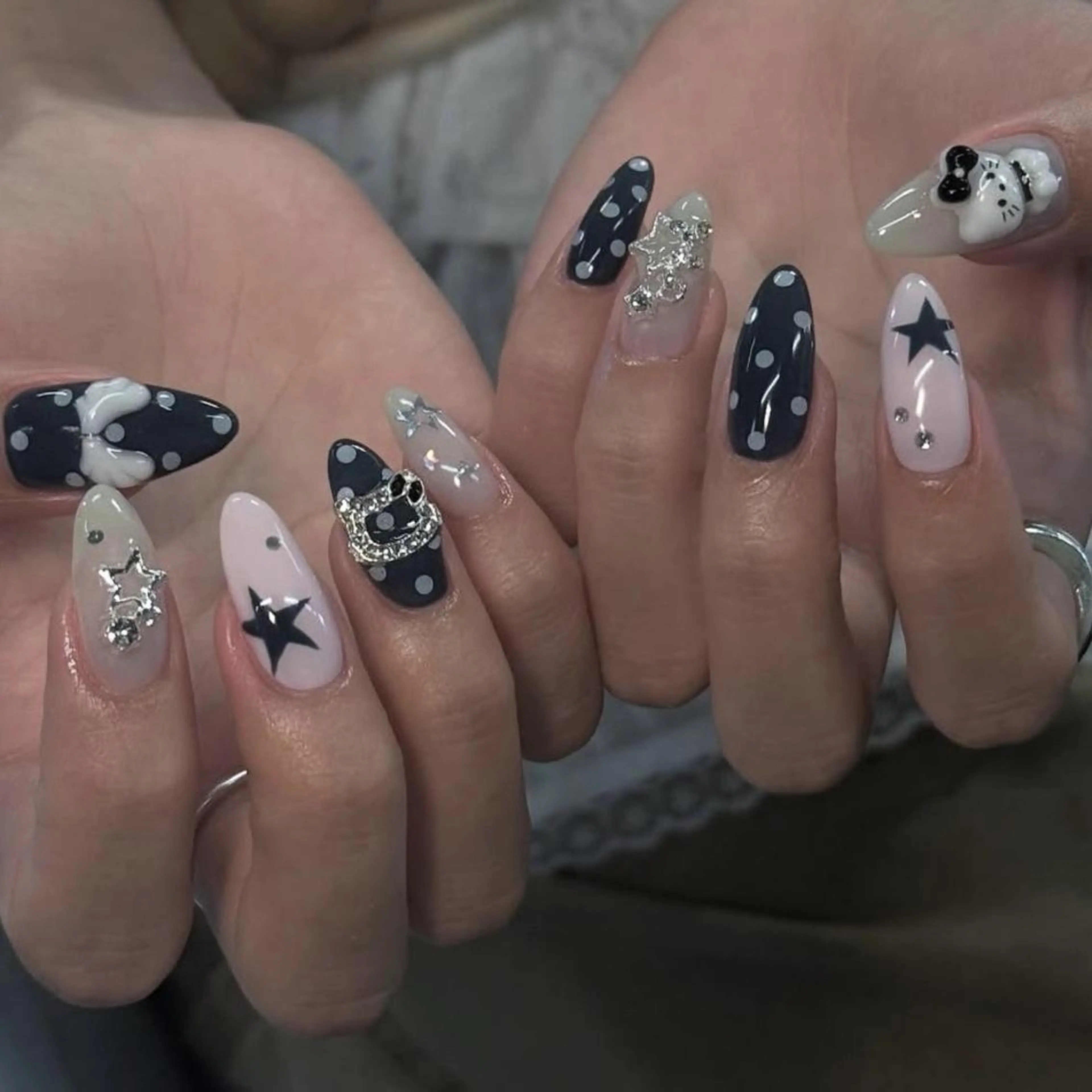 ネイル 個性派ネイル🌈 岐阜🐶みのりのネイルデザイン