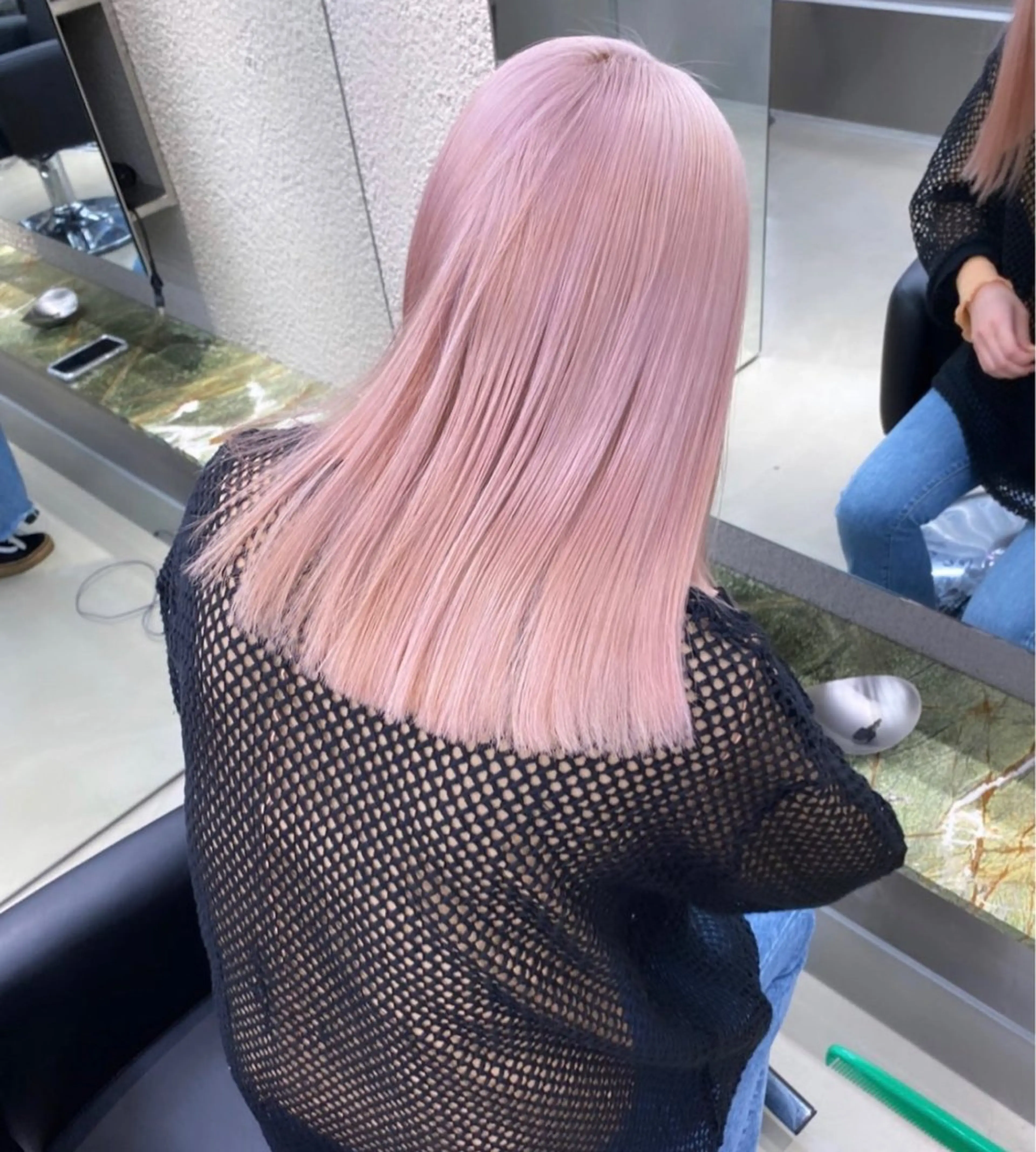 カラー ブリーチ ケアブリーチ PELE Nagomiのヘアスタイル