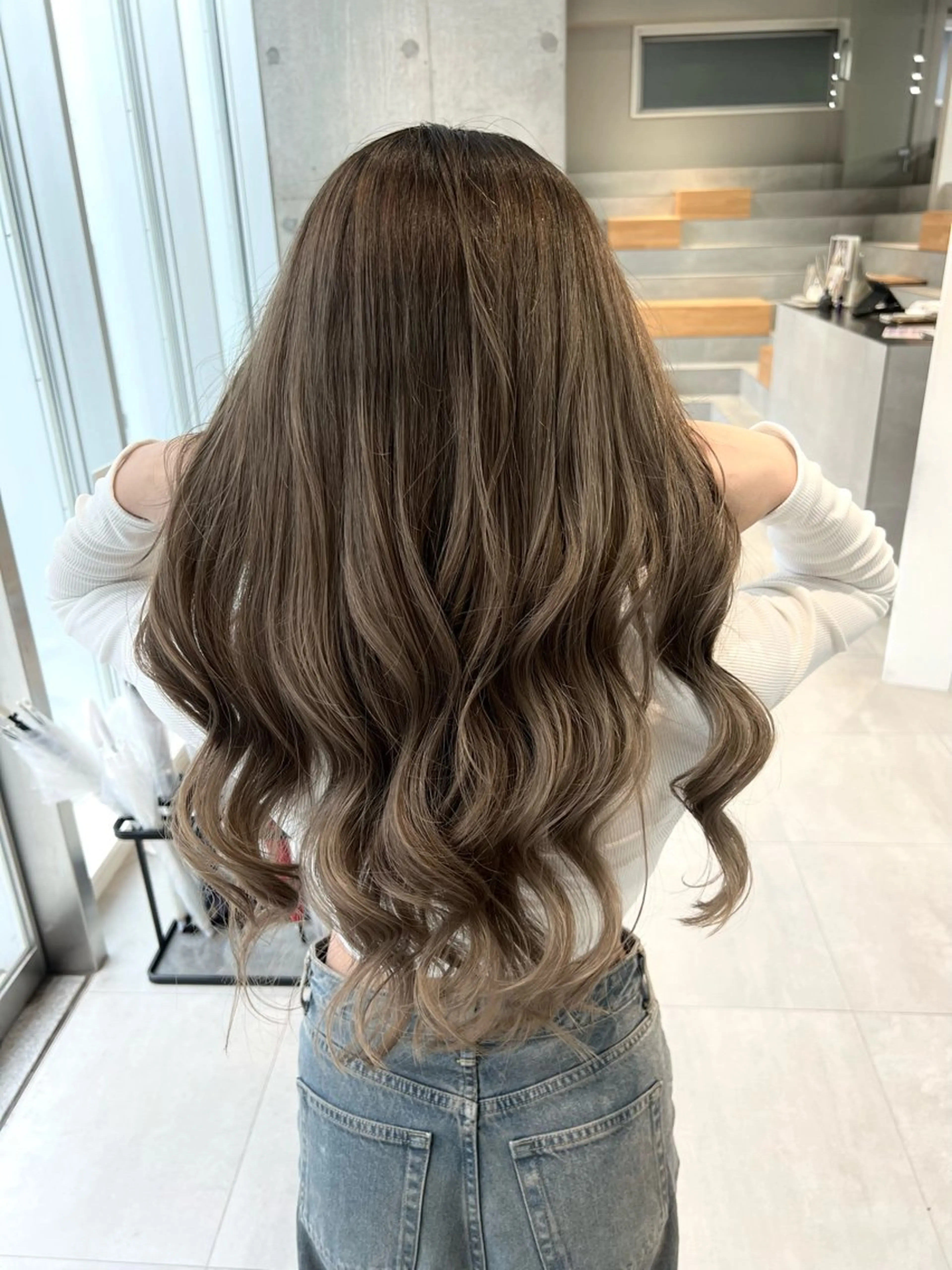 セミロング カラー グラデーションカラー グレージュ カット ヘアカラー トリートメント 吉沢遣人/レイヤー 艶カラー/抜け感のヘアスタイル