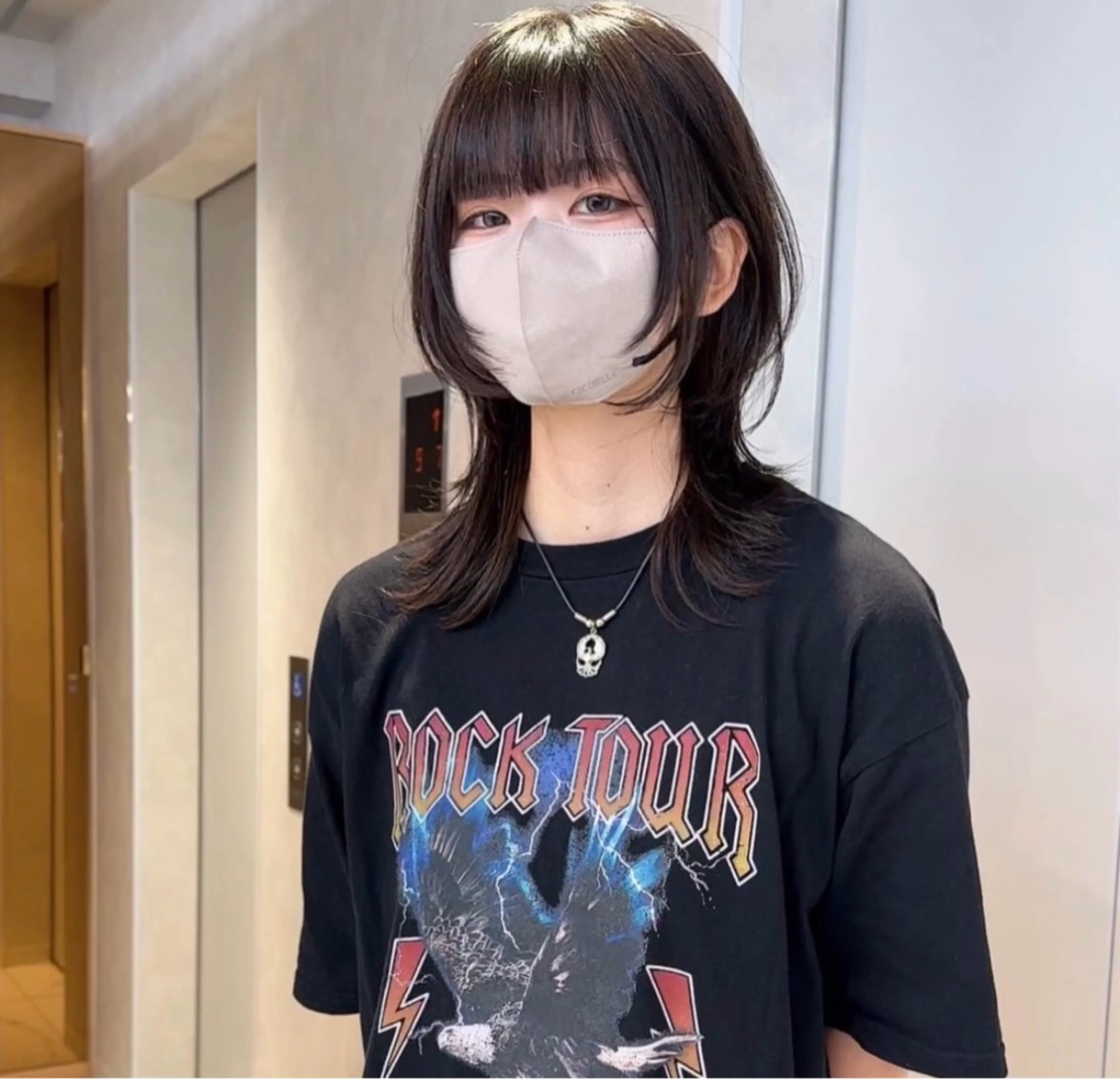 期間限定‼️ウルフカット+アルカリ酸熱トリートメントの写真