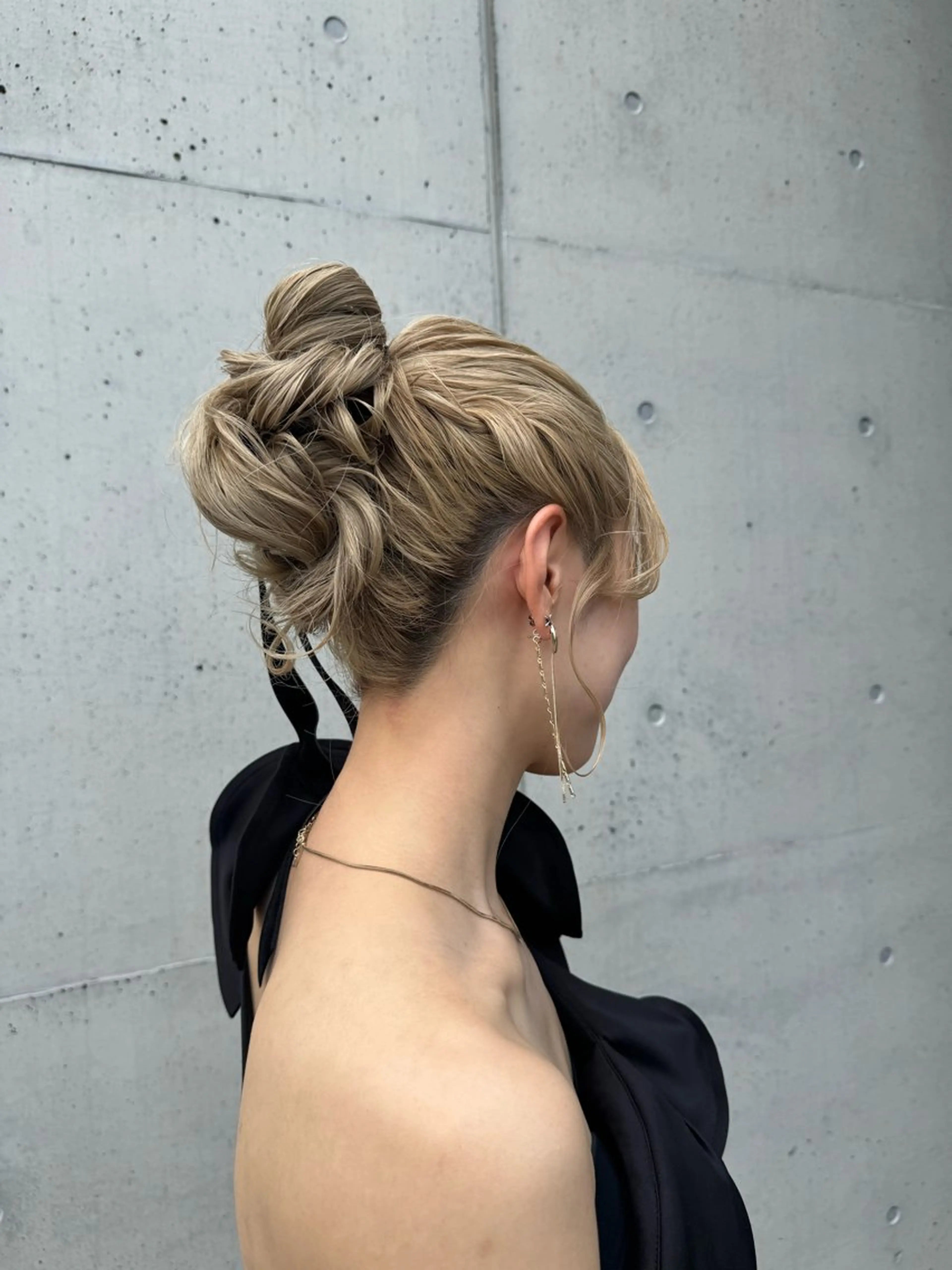 セミロング ヘアアレンジ ヘアセット 秋元 菜摘のヘアスタイル