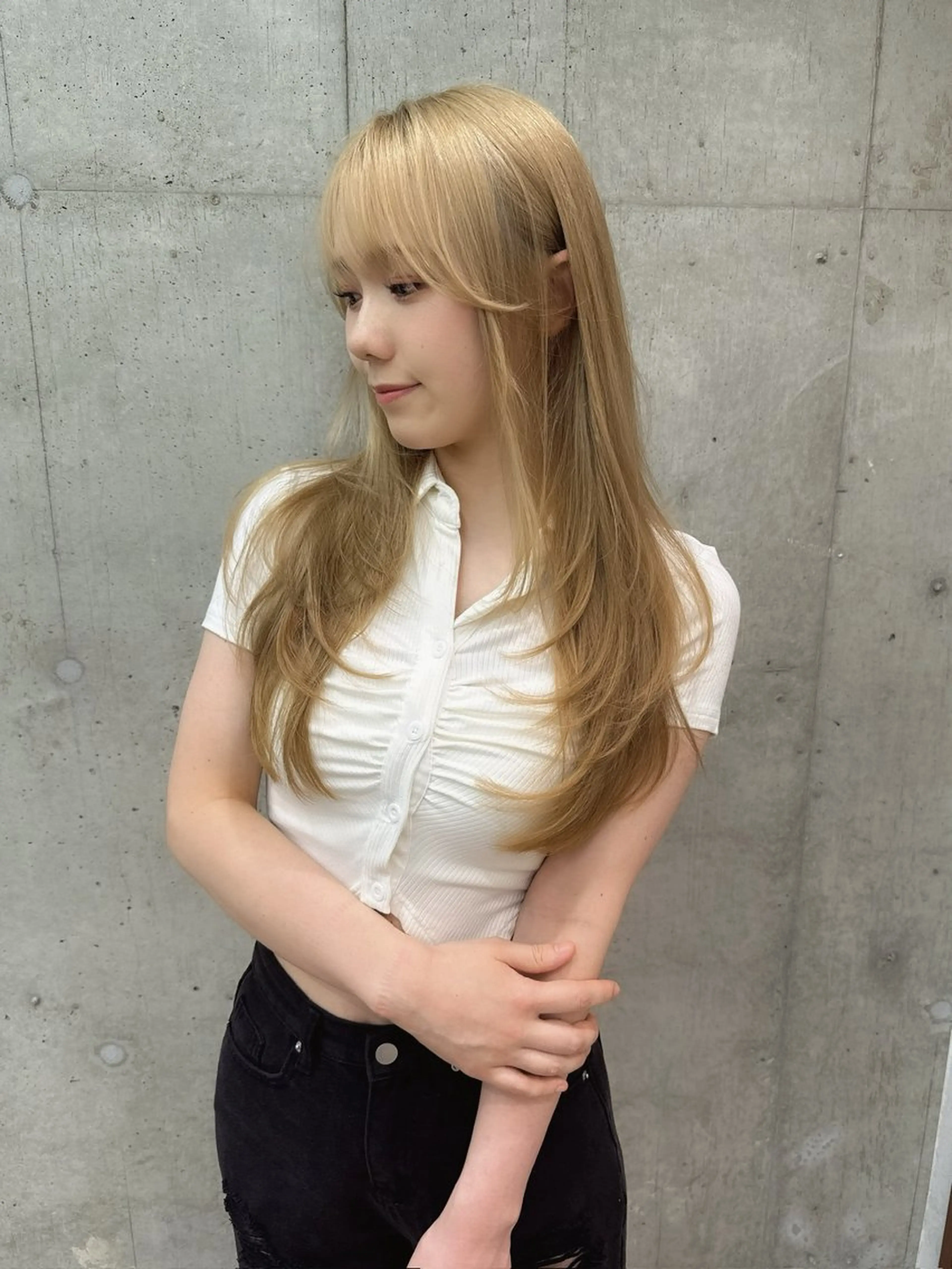 ロング 立川レイヤー 透明感カラーaoiのヘアスタイル