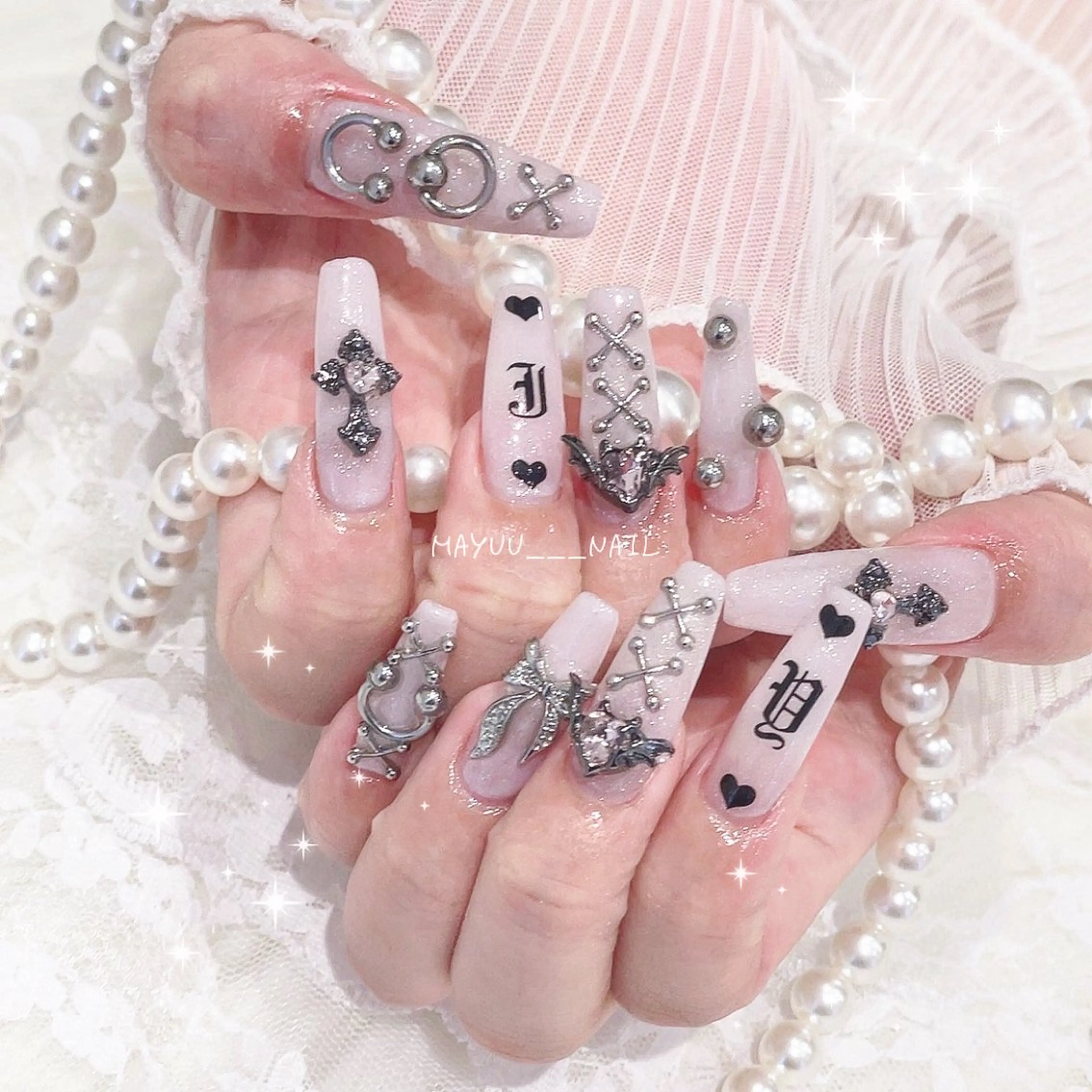 ネイル 🎀 Mayu 🎀痛ネイルのネイルデザイン