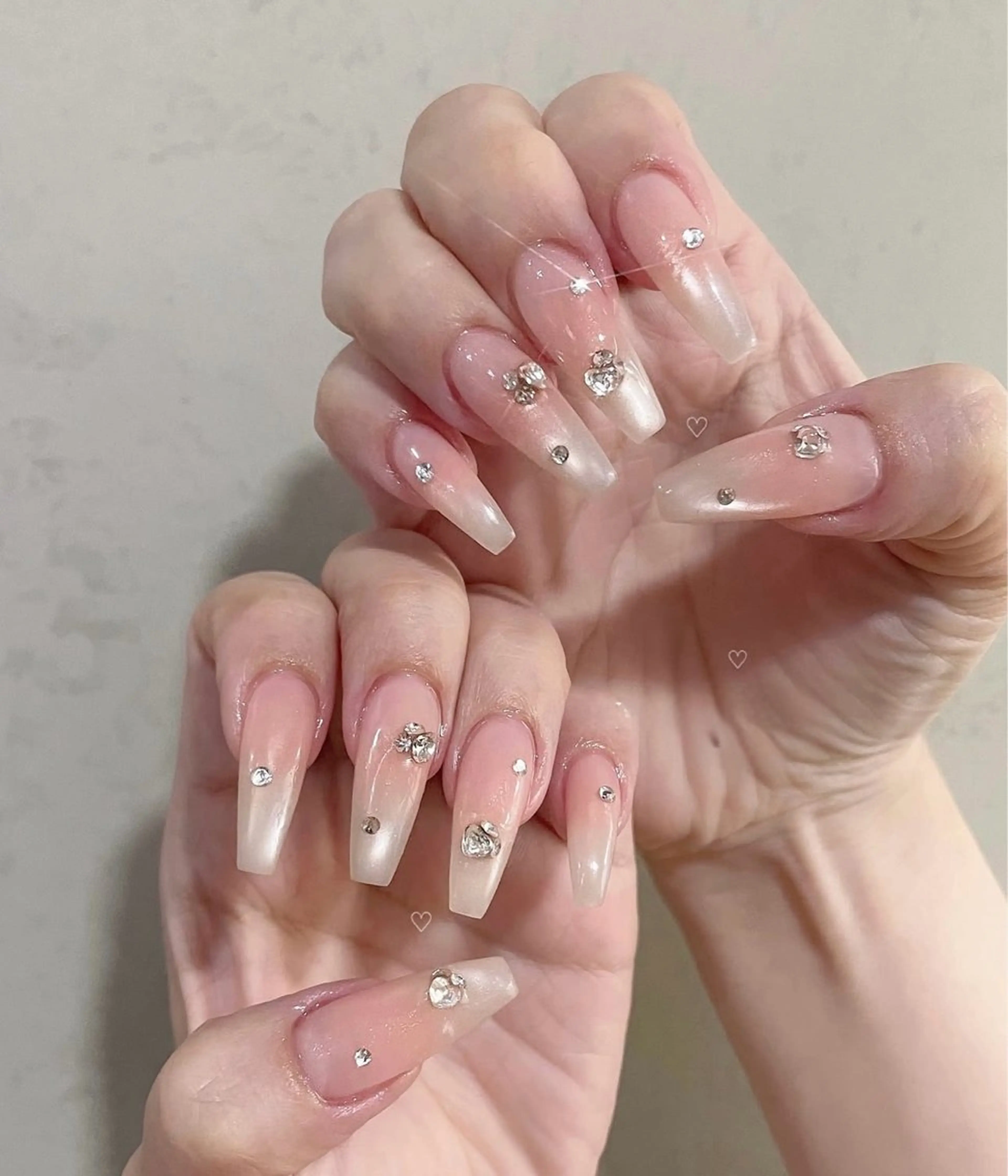 ネイル チークネイル フレンチネイル グラデーション 韓国ネイル マグネットネイル Hana Nailのネイルデザイン