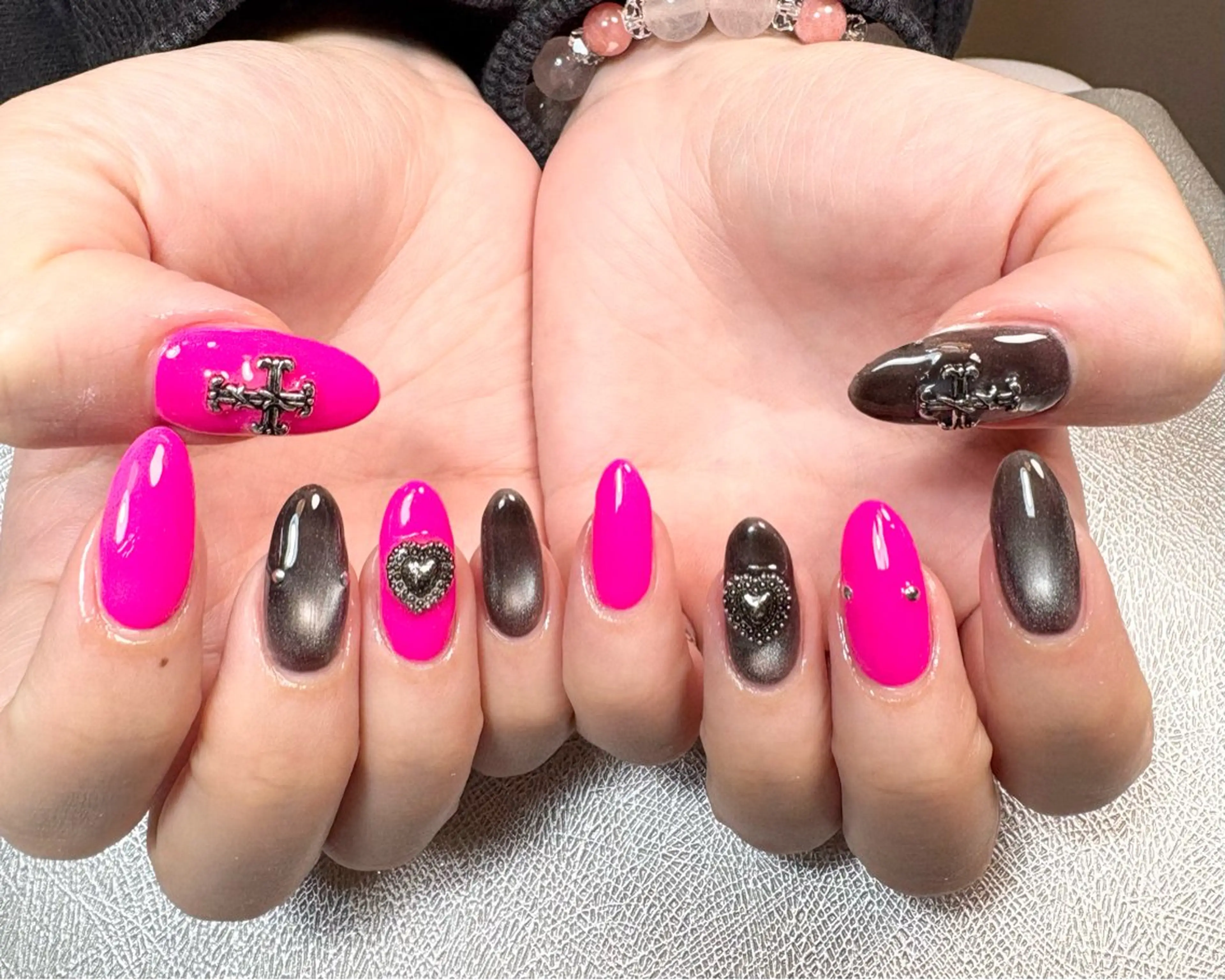 ネイル マグネットネイル ハンドネイル ✨韓国✨nail salonLumieのネイルデザイン
