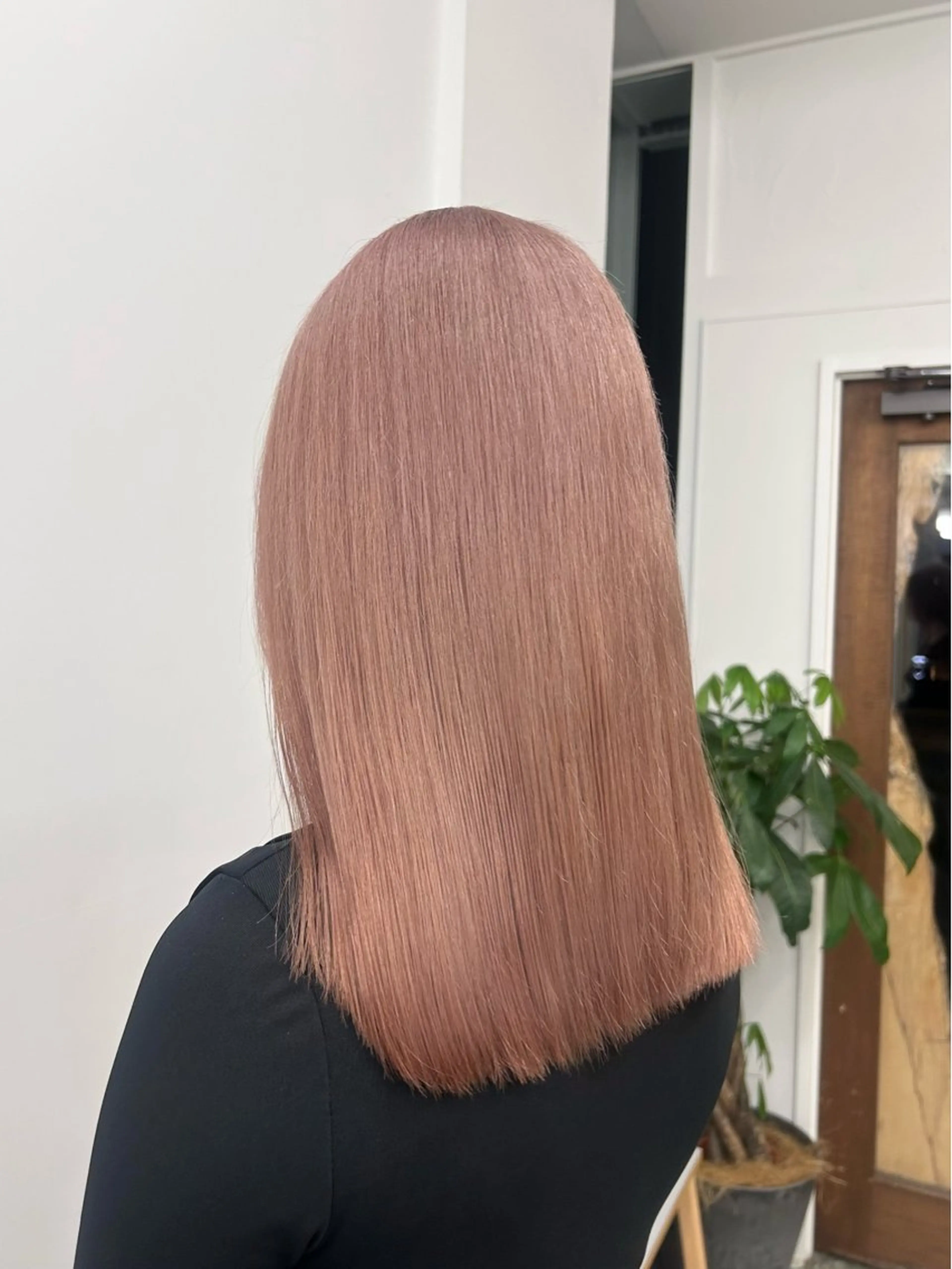 ミディアム カラー ブリーチ ピンクカラー ヘアカラー 金澤 希空のヘアスタイル