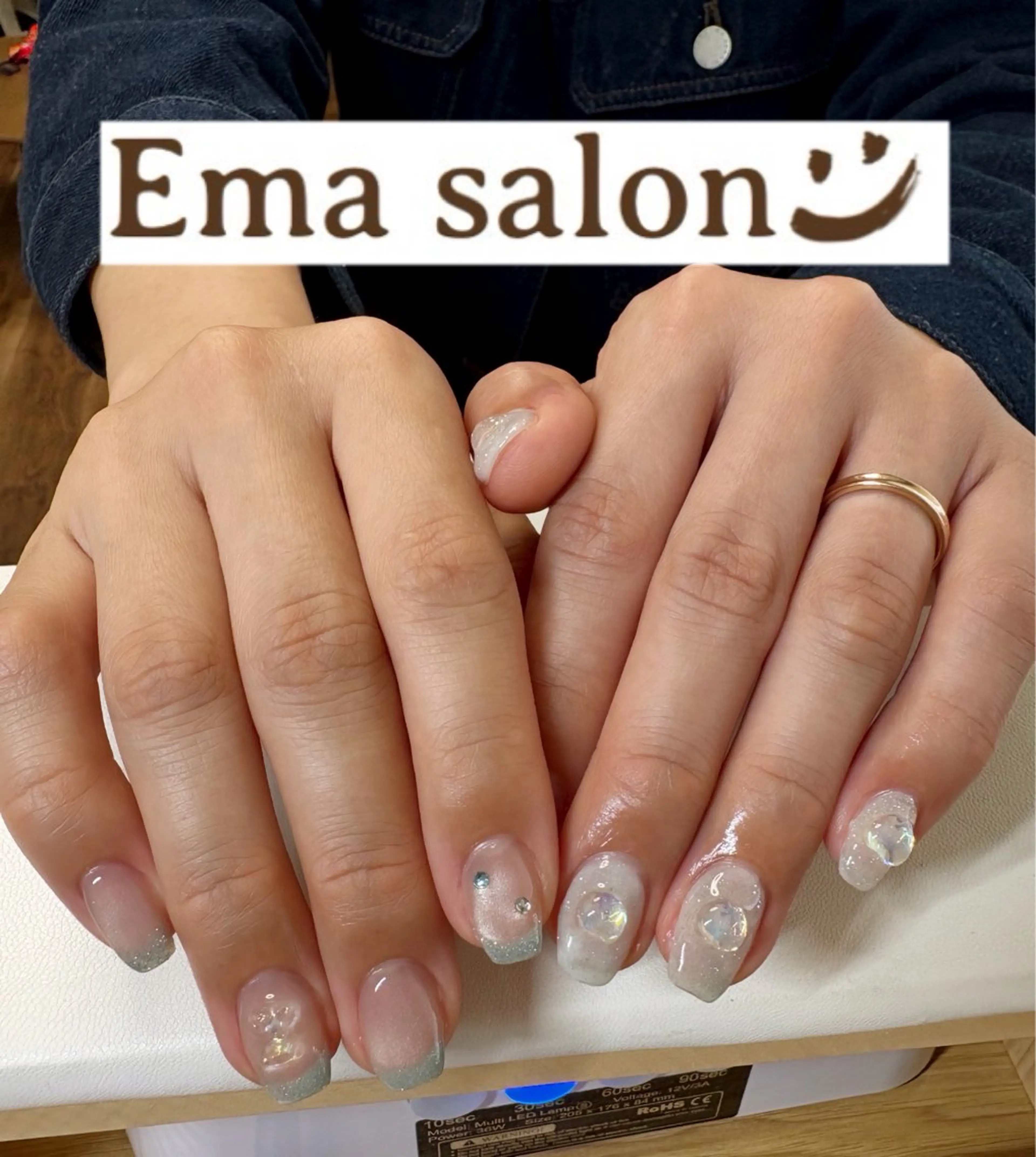 ネイル フレンチネイル 水色 マグネットネイル 持ち込み ハンドネイル Ema salon hiromiのネイルデザイン