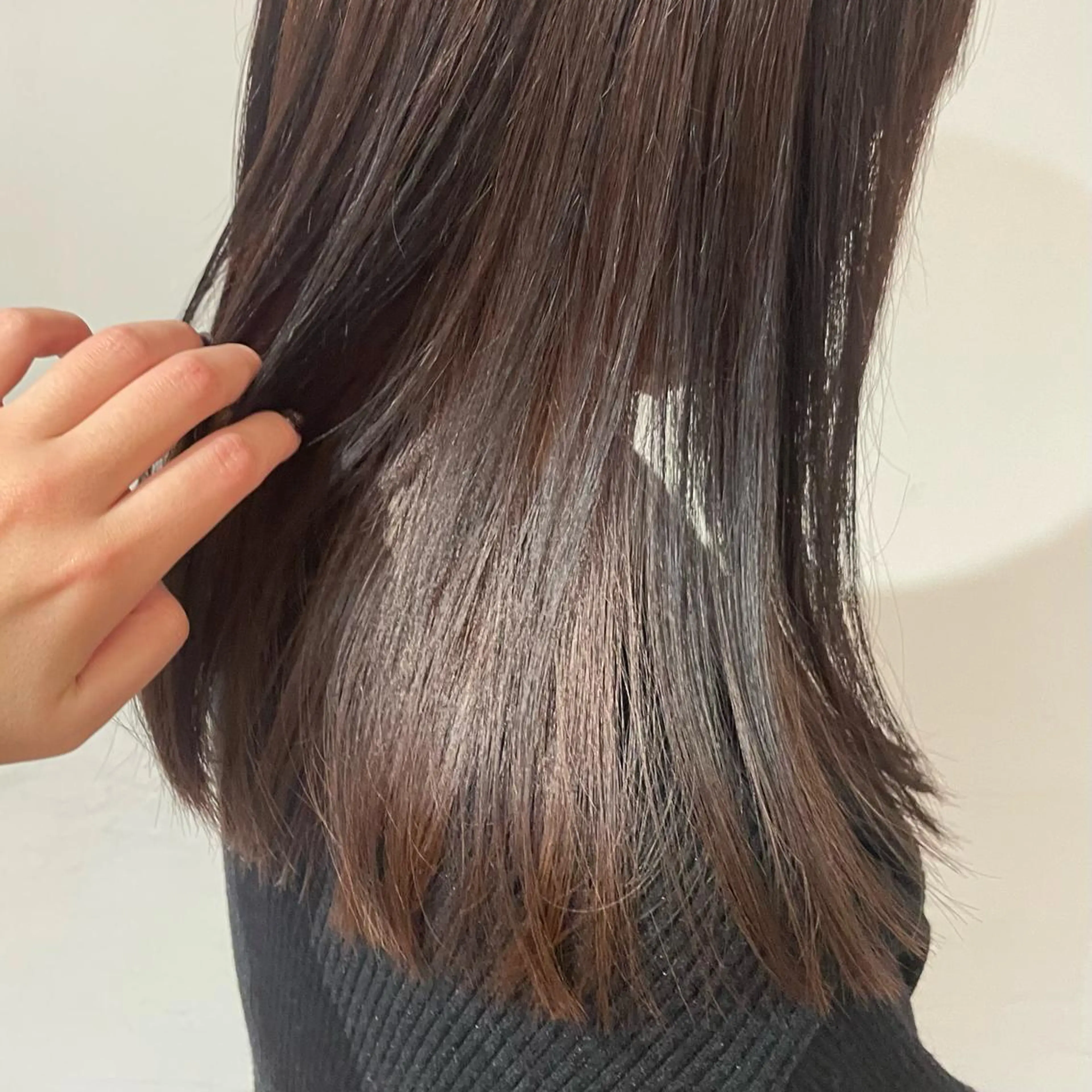 セミロング カラー ミウラ コトミ🩵のヘアスタイル