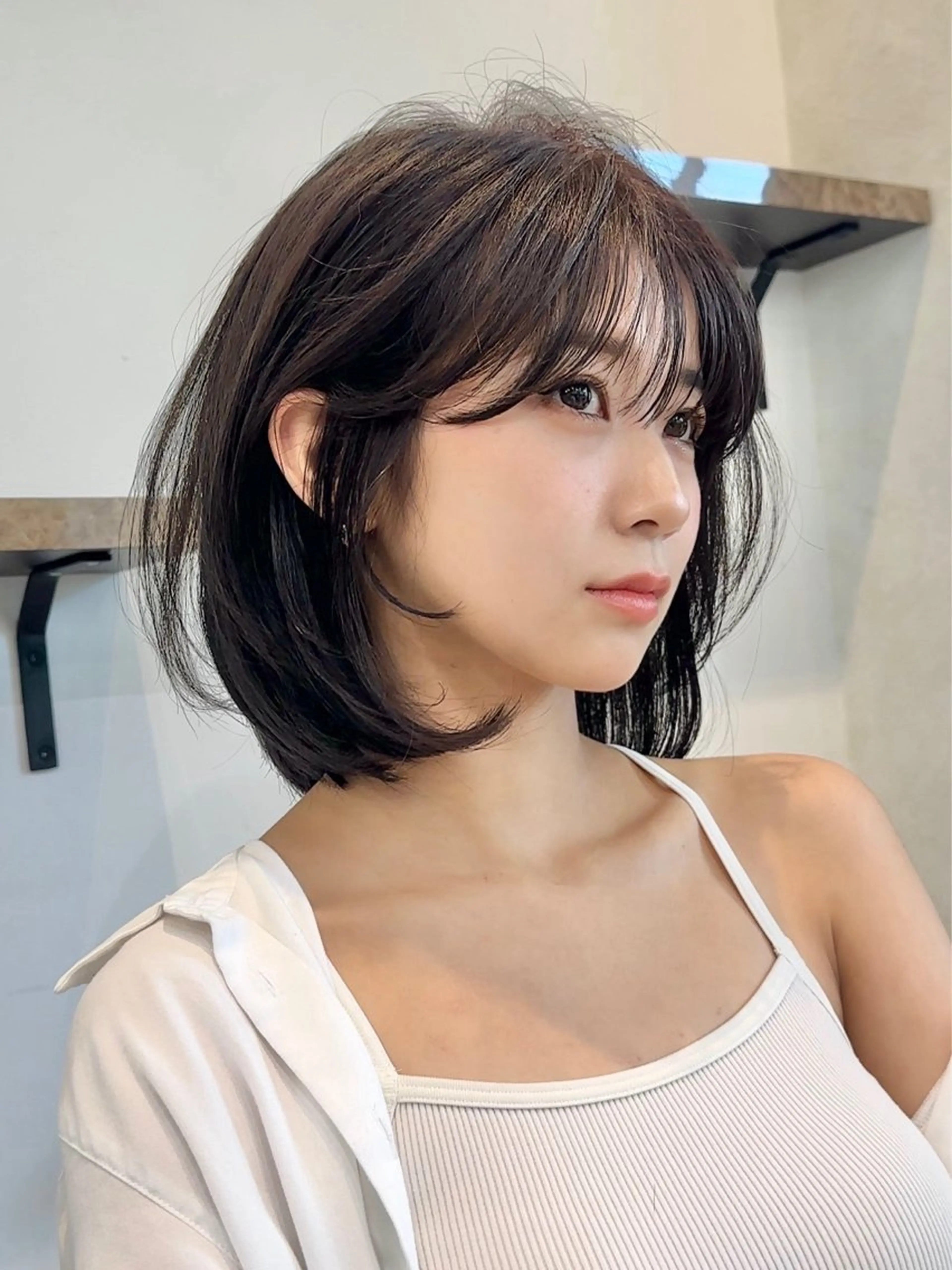 重くならない暗髪、就活や実習に対応した暗染がかわいいワンカラー🖤の写真