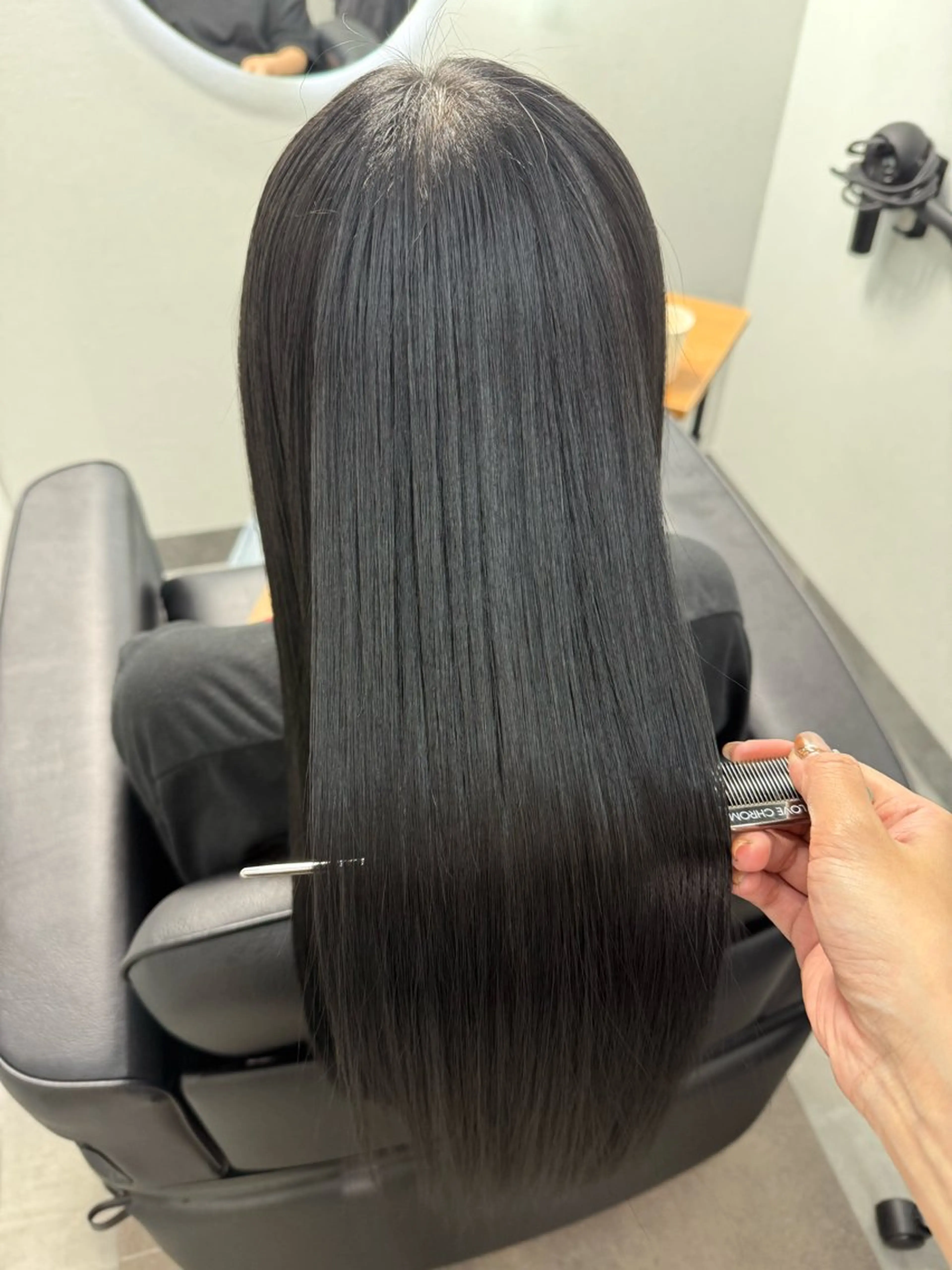 ロング カット ヘアカラー 縮毛矯正 トリートメント 高橋 葵のヘアスタイル