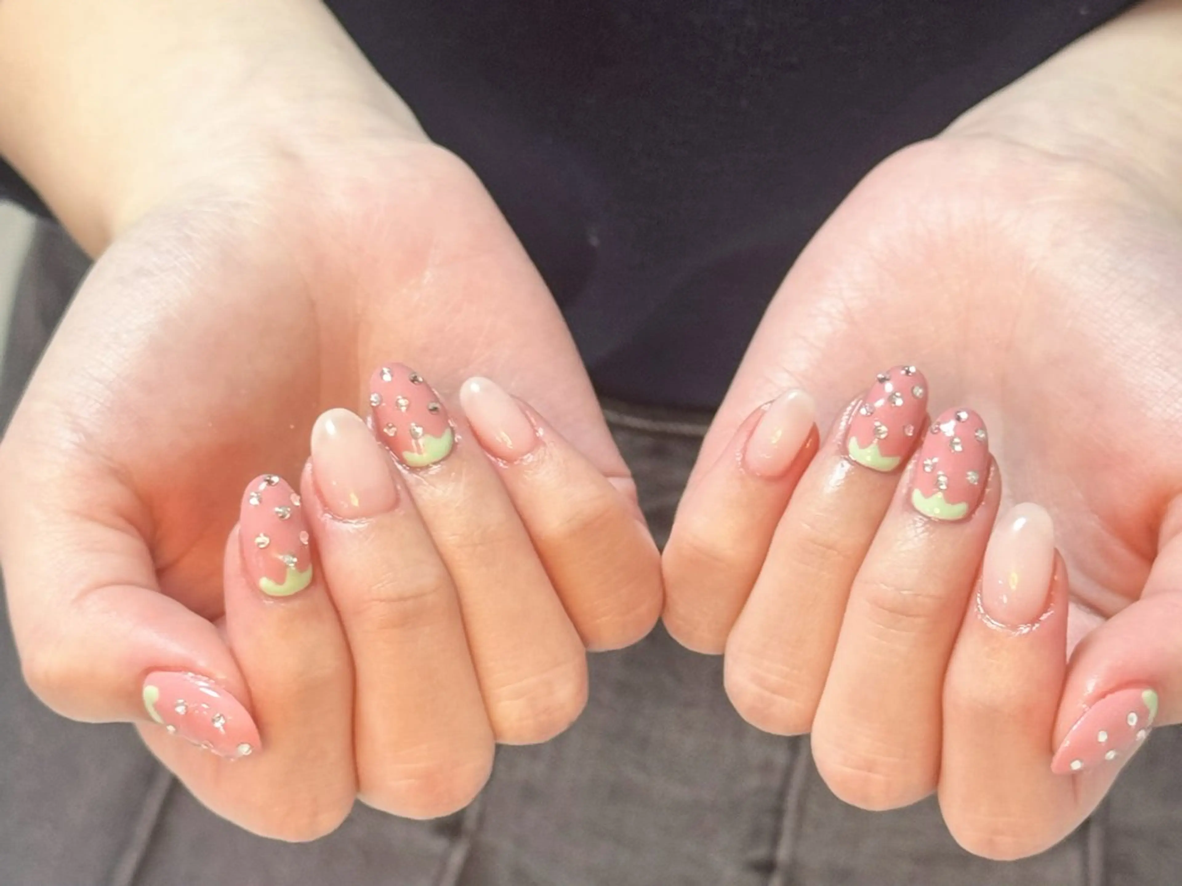 ネイル アートネイル オーロラネイル チークネイル フレンチネイル ガラスフレンチ ハンドネイル 🎀🎀YooLi Nail Salonのネイルデザイン