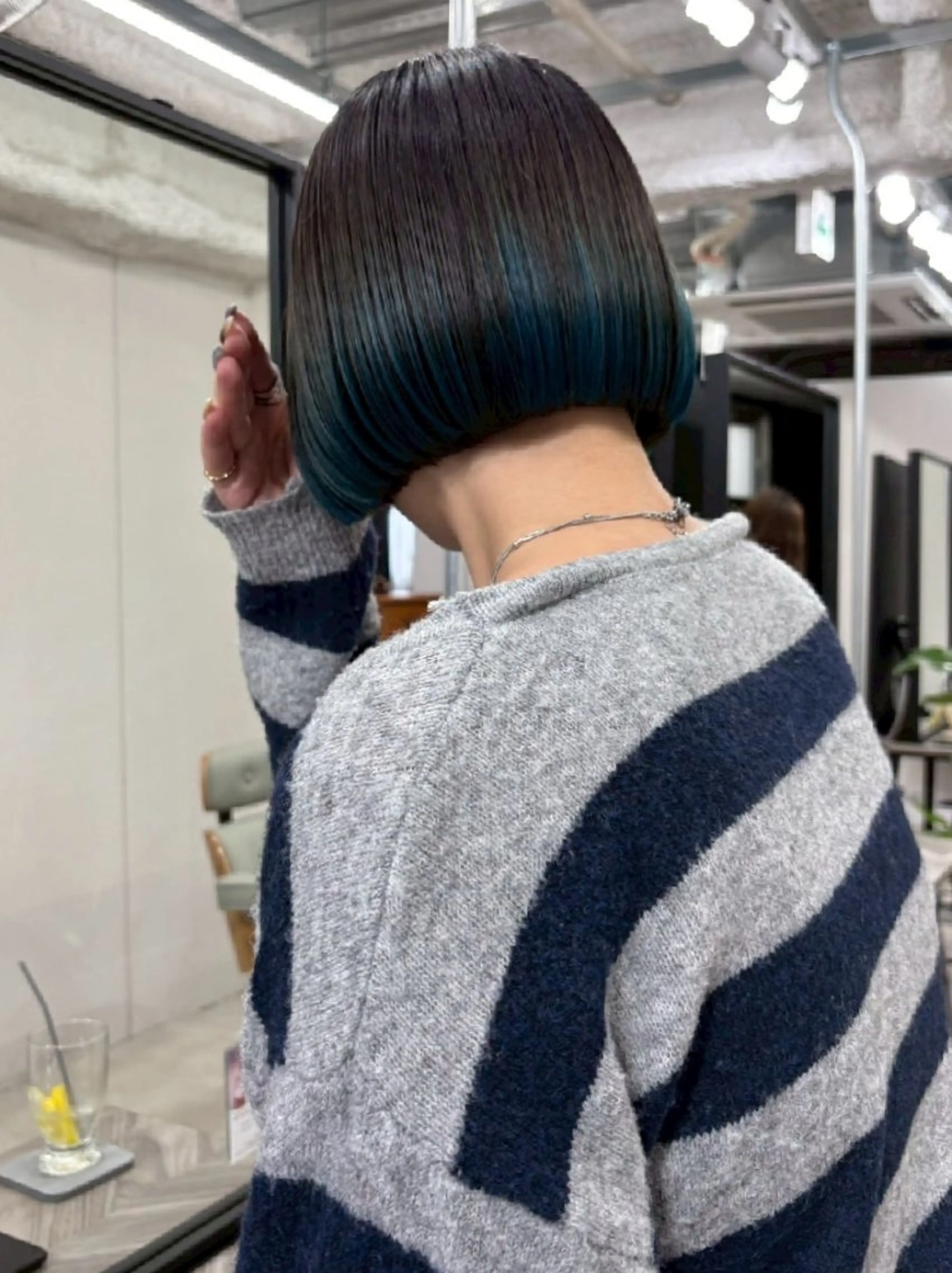 ショート カラー カット ヘアカラー トリートメント JESTER 烏丸御池のヘアスタイル