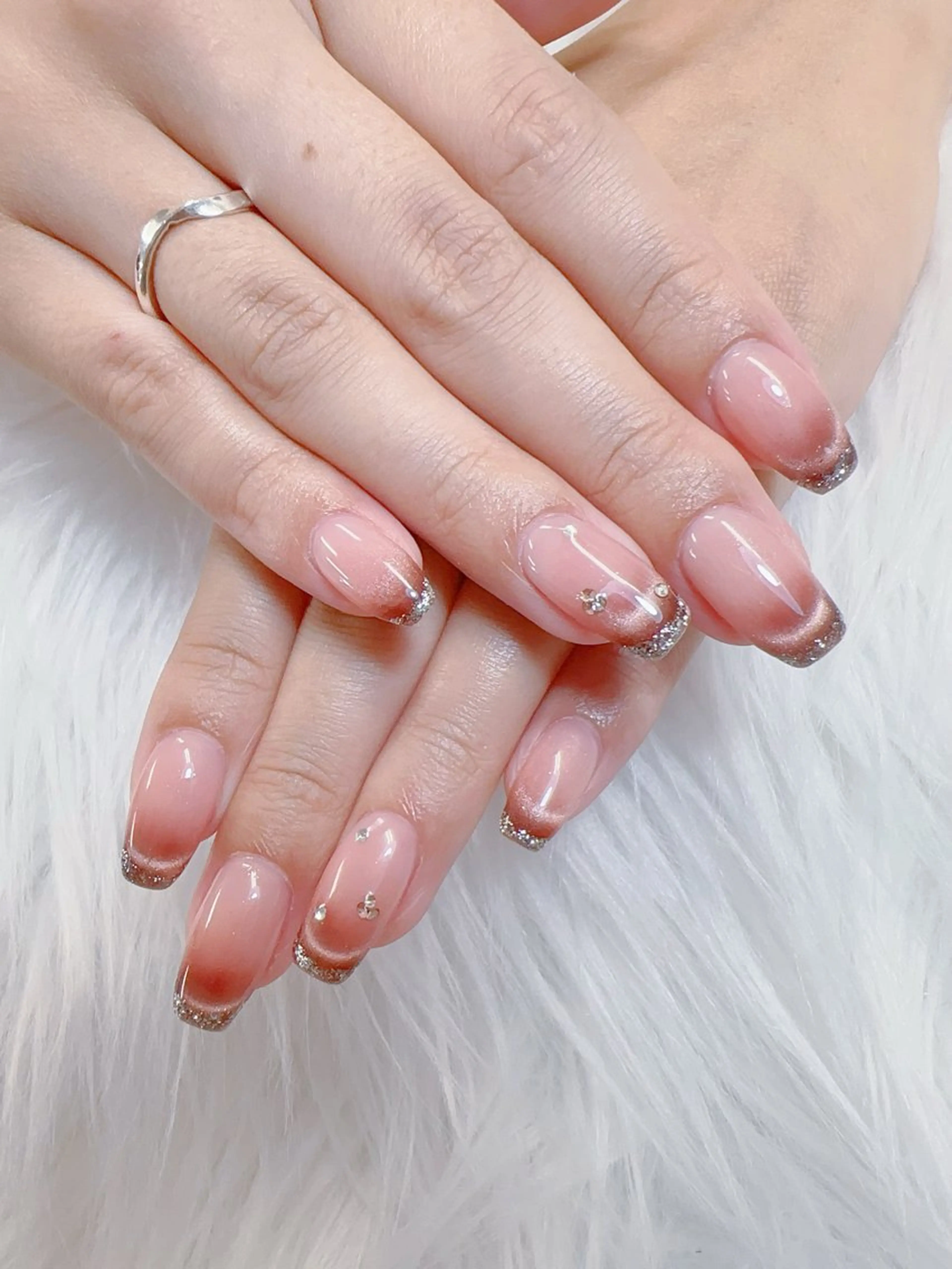 ネイル フレンチネイル マグネットネイル マグネットフレンチ リン リンのネイルデザイン