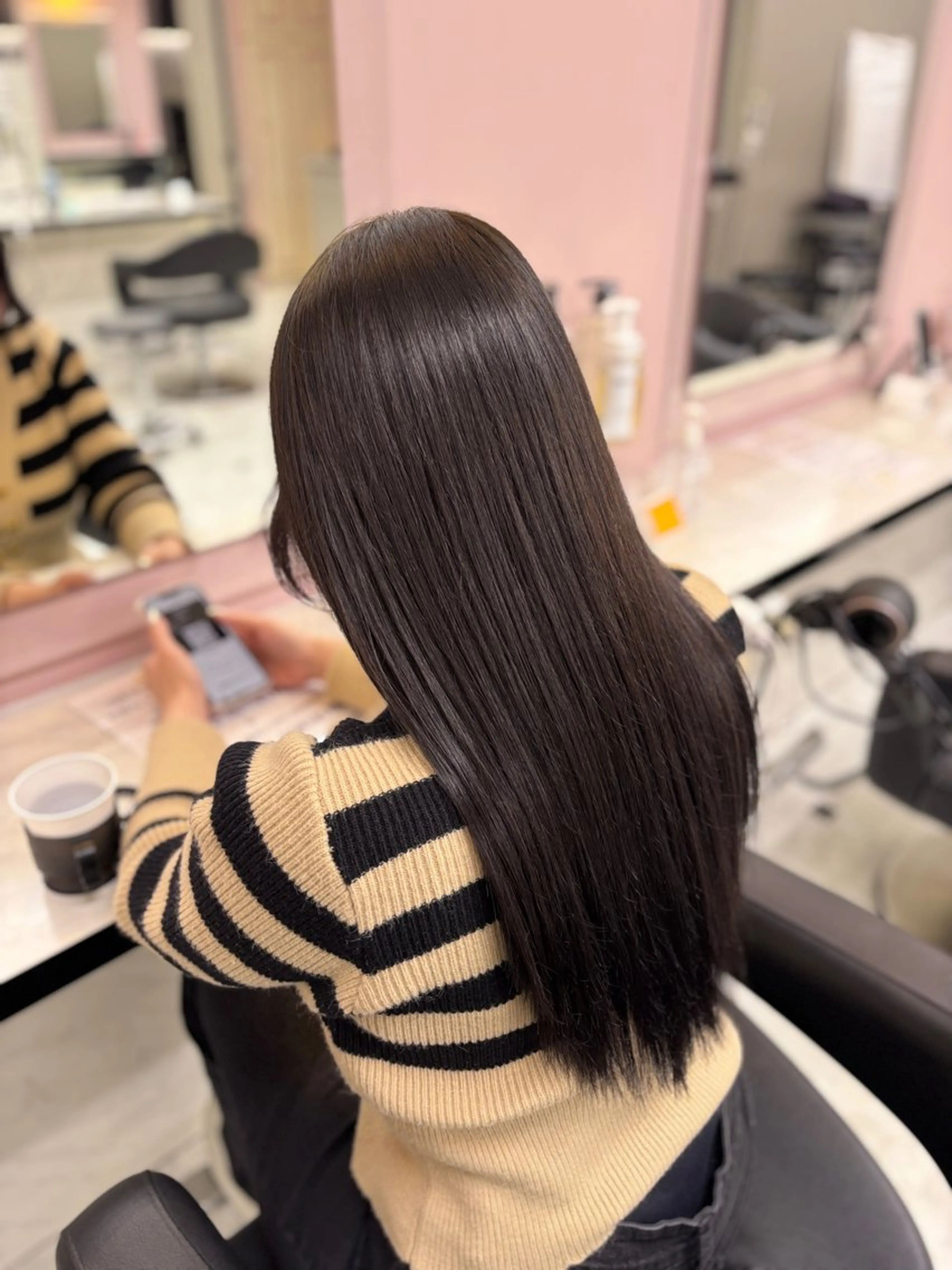 ロング カラー ベージュカラー ブリーチ ブラウンカラー ダブルカラー オリーブベージュ 💙ハイトーン韓国風 色白ヘア💙manaのヘアスタイル