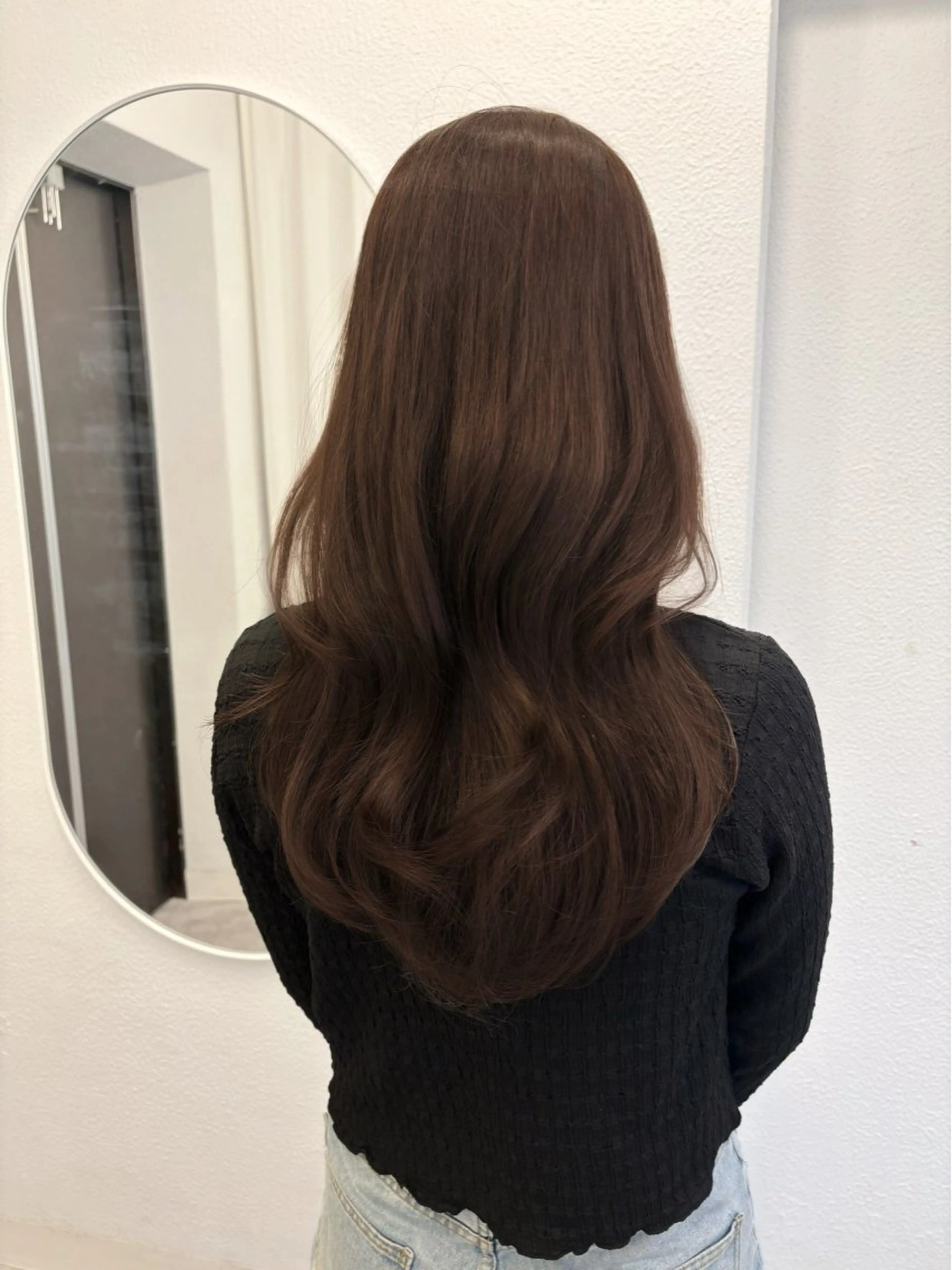 ロング ヘアカラー 友田 那都のヘアスタイル