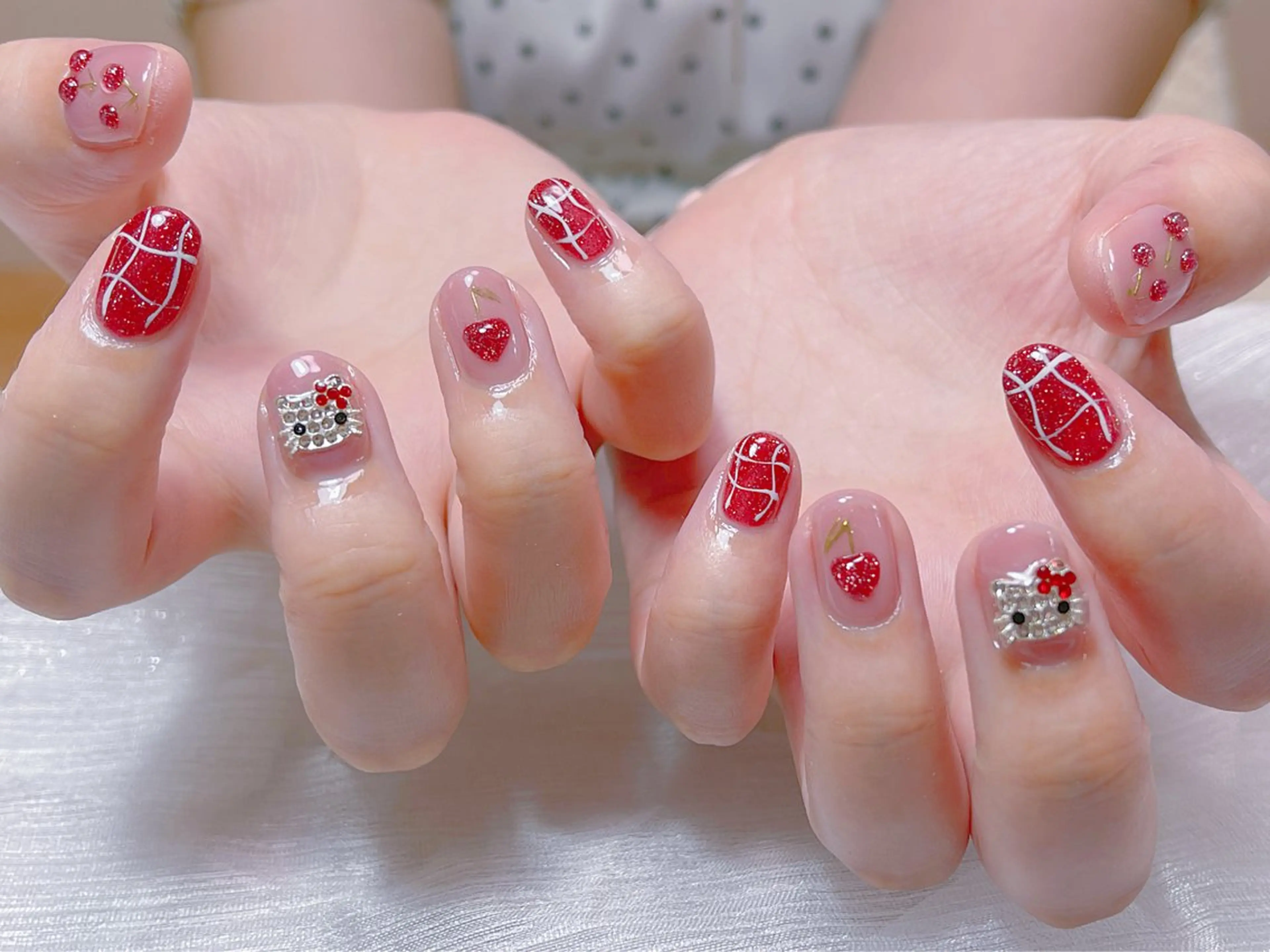 ネイル ハンドネイル 🎀ネイルサロン エクラYUI🎀のネイルデザイン