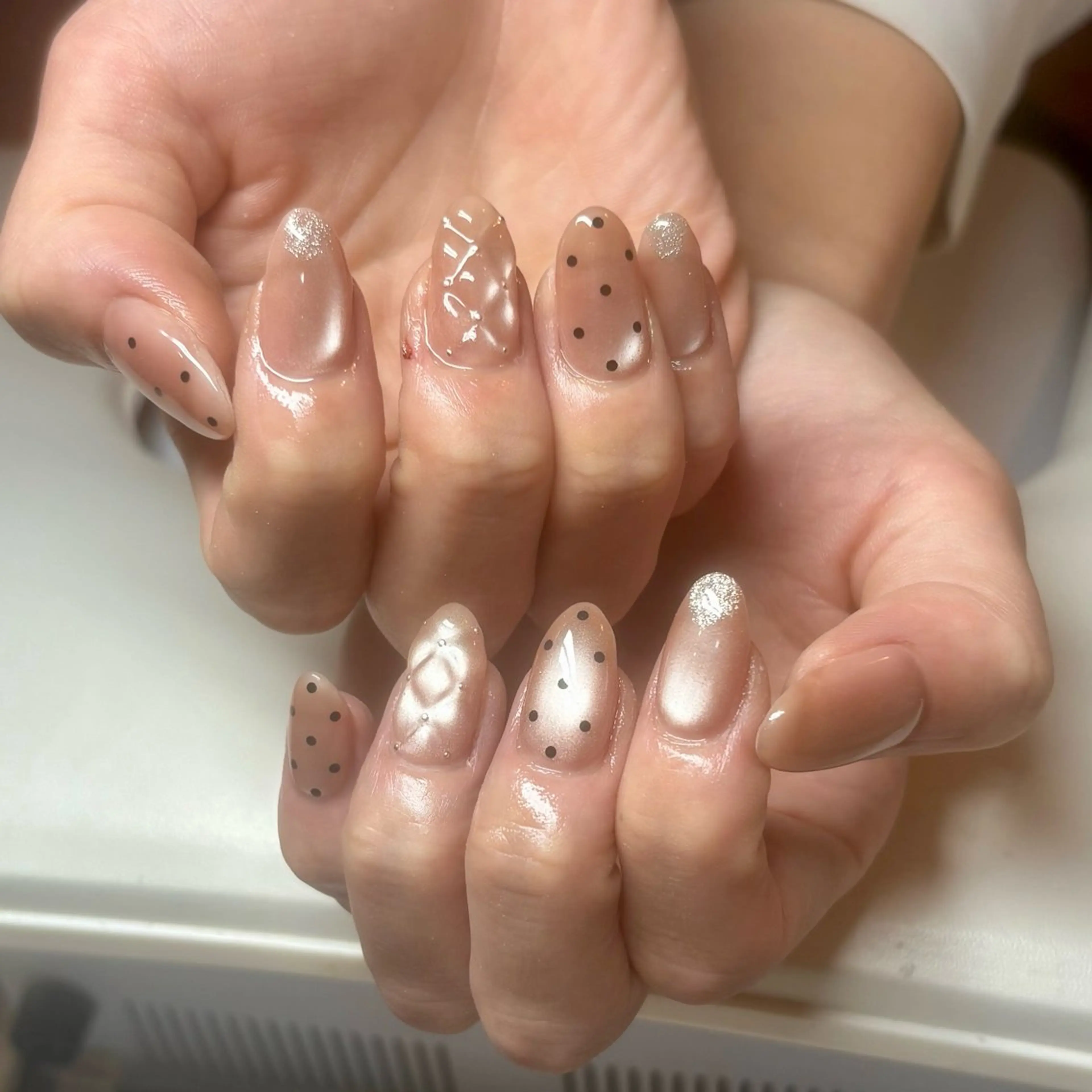 ネイル マグネットネイル ピンク ピンクベージュ ハンドネイル Lily Nailのネイルデザイン