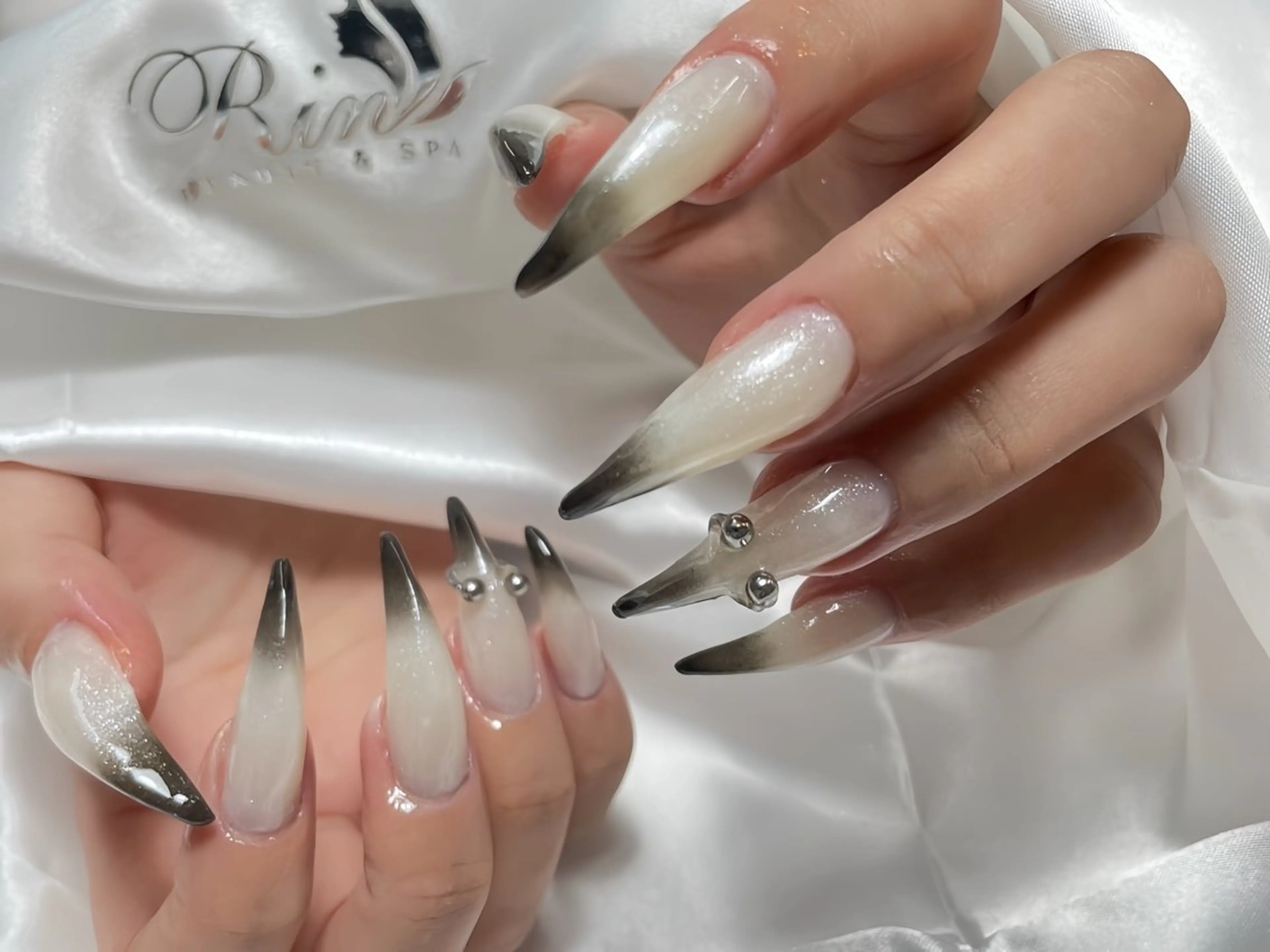 ネイル アートネイル ハロウィン ロングネイル スカルプネイル ネイルチップ ハンドネイル Rin Nail 新大久保店のネイルデザイン