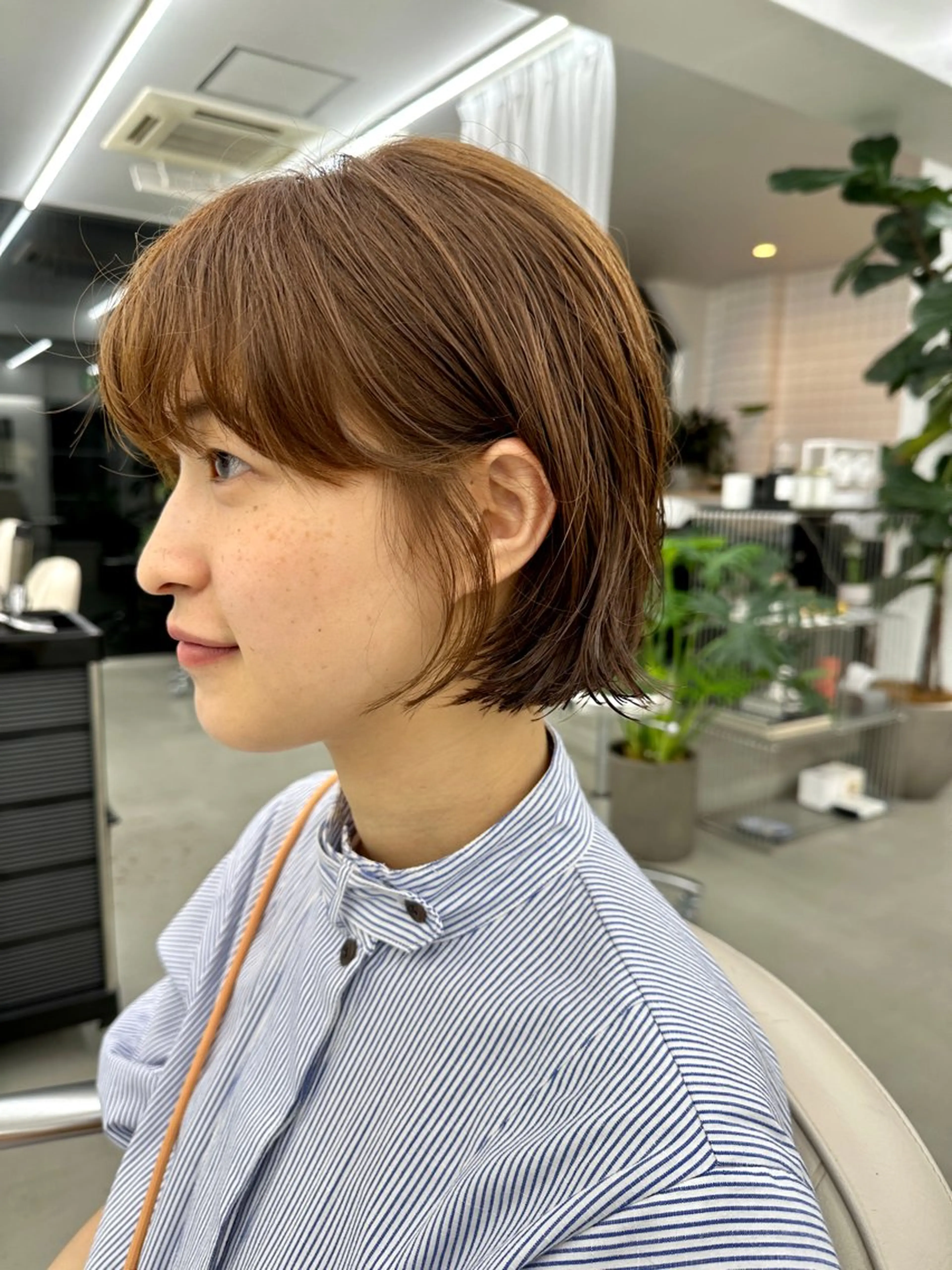 ショート カラー ベージュカラー ブリーチ ブラウンカラー ブラウンベージュ ブリーチなしカラー カット ヘアカラー トリートメント ボブ/レイヤー/ケア パーマ/リュウタのヘアスタイル