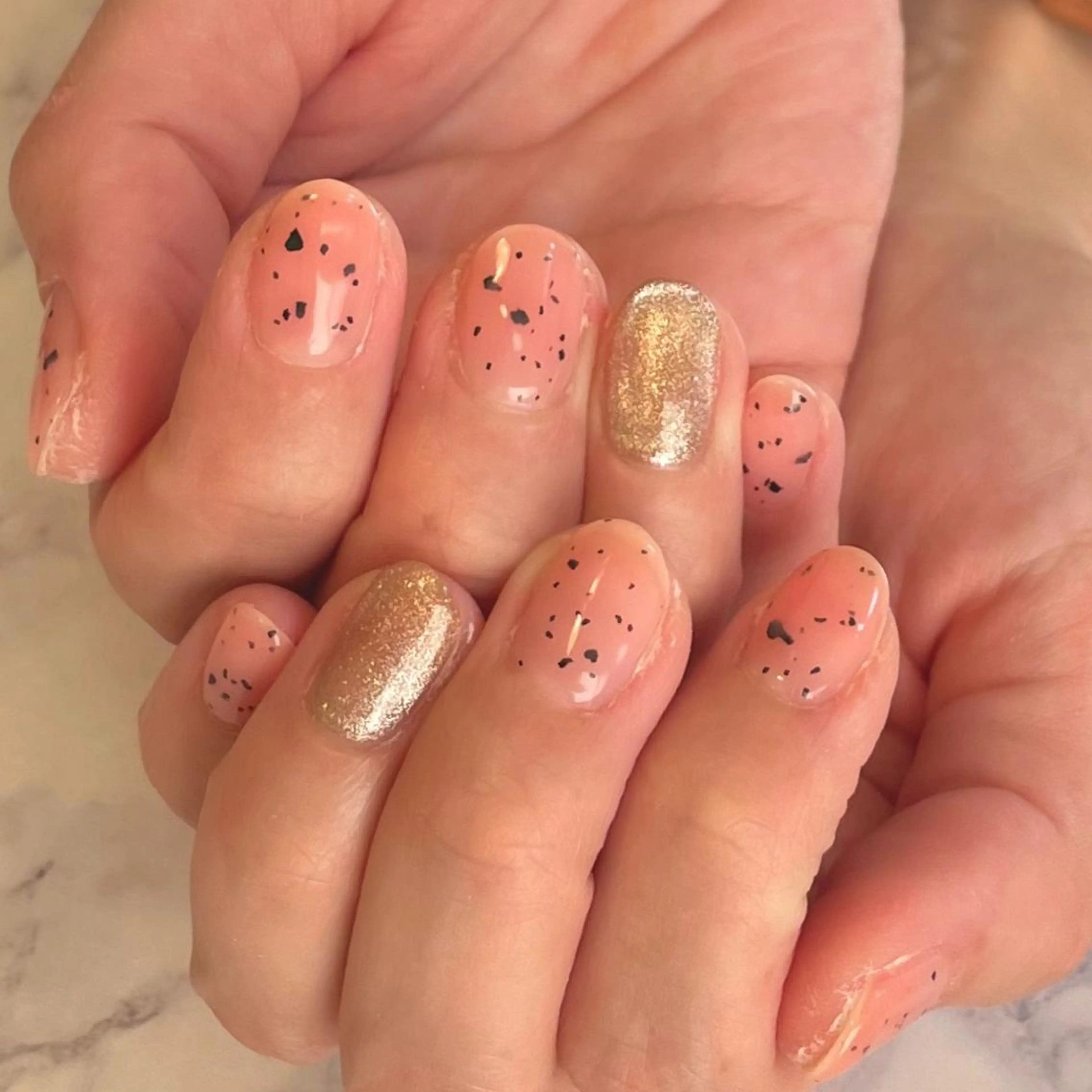 ネイル KOMINE TOMOKOのネイルデザイン