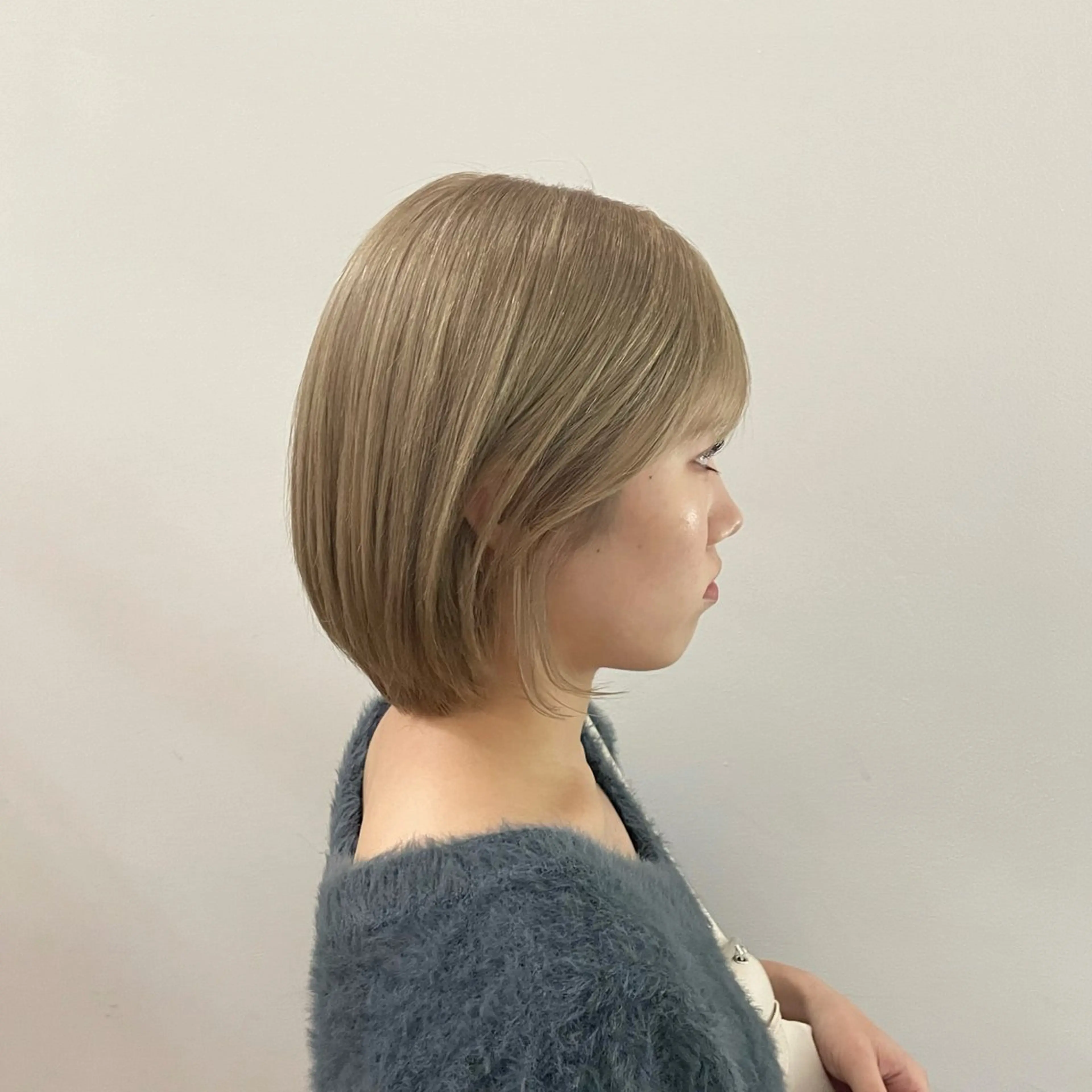 ショート ハイトーンカラー 優海のヘアスタイル