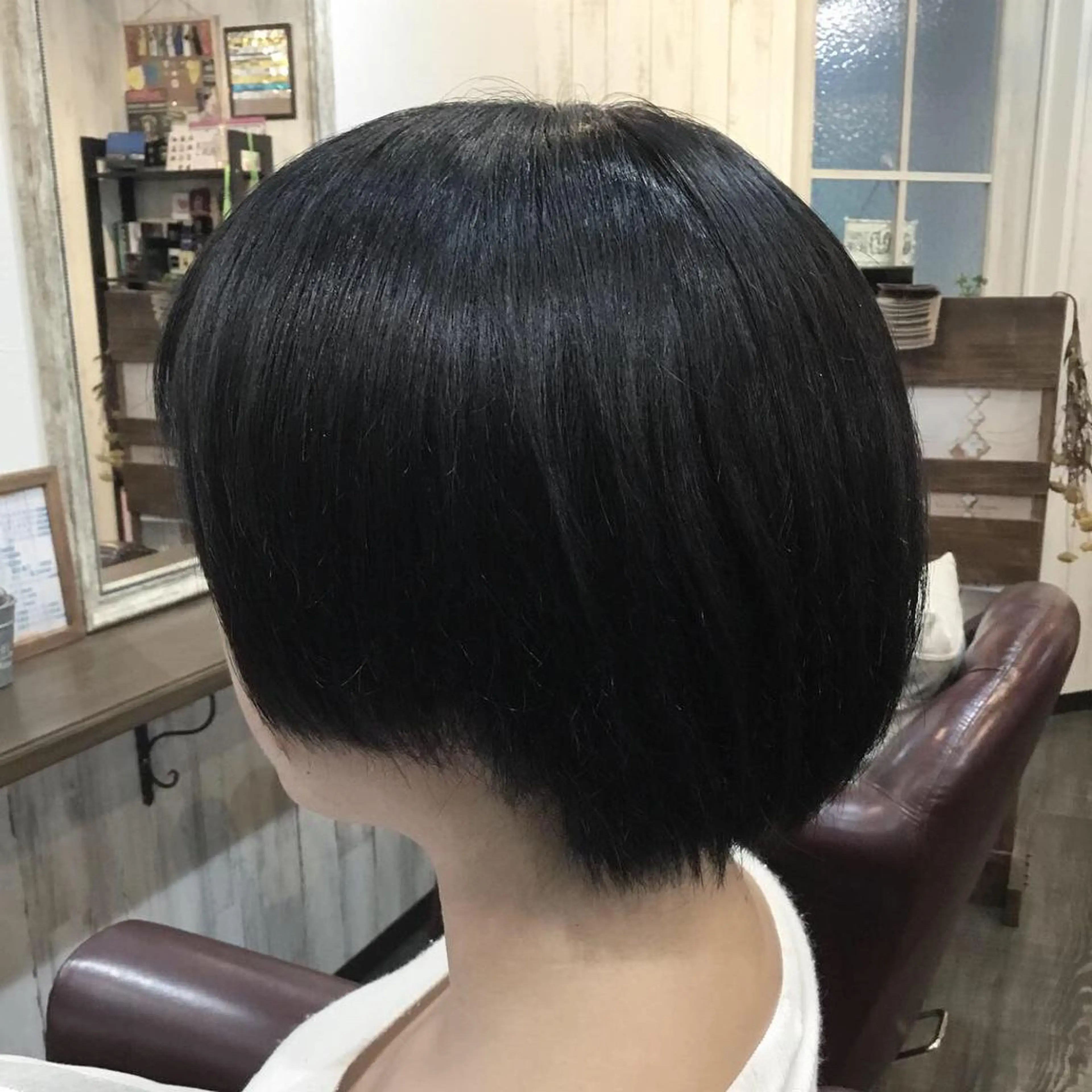 ショート カラー パーマ 金崎 新吾のヘアスタイル