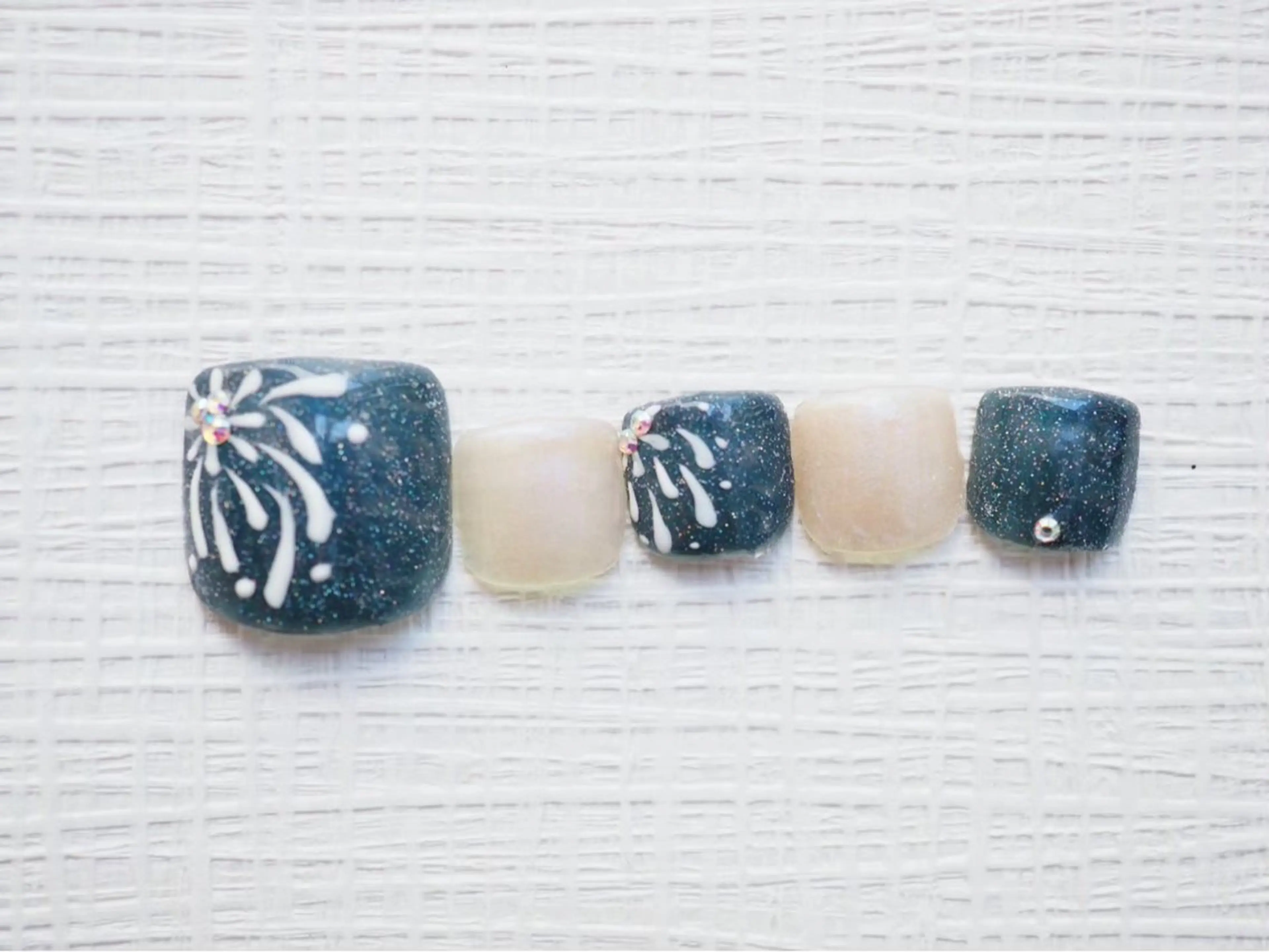 ネイル フットネイル トップネイリスト Ribbon立川店のネイルデザイン