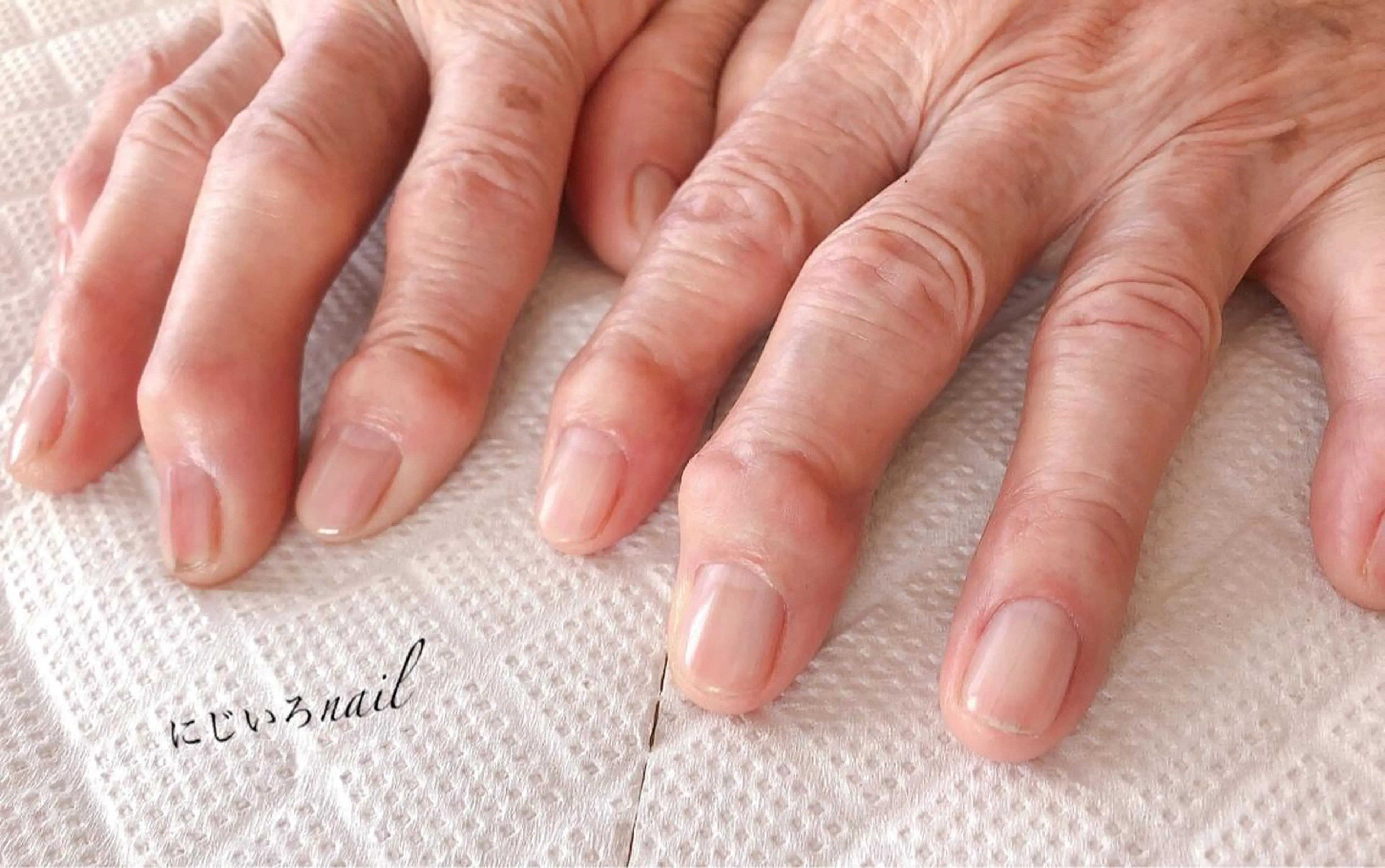 ネイル にじいろ nailのネイルデザイン