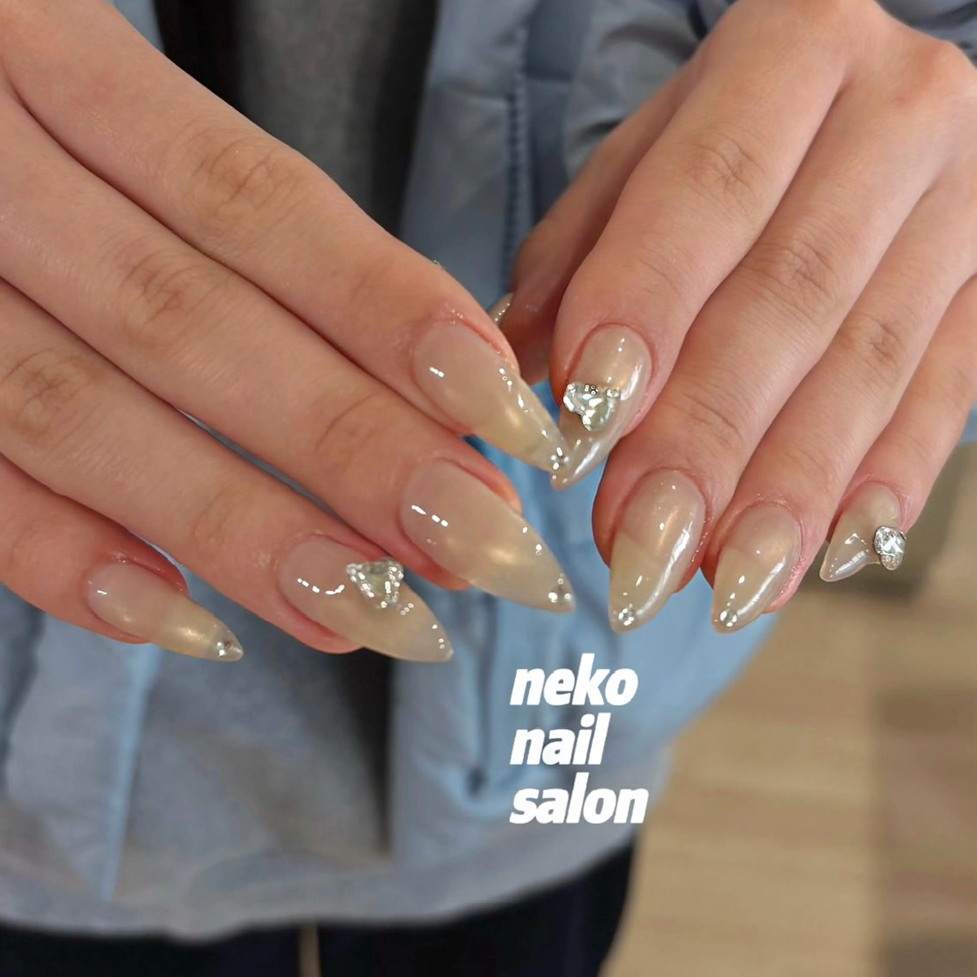 ネイル ガーリー キラキラネイル 韓国ネイル マグネットネイル ハンドネイル neko nailのネイルデザイン