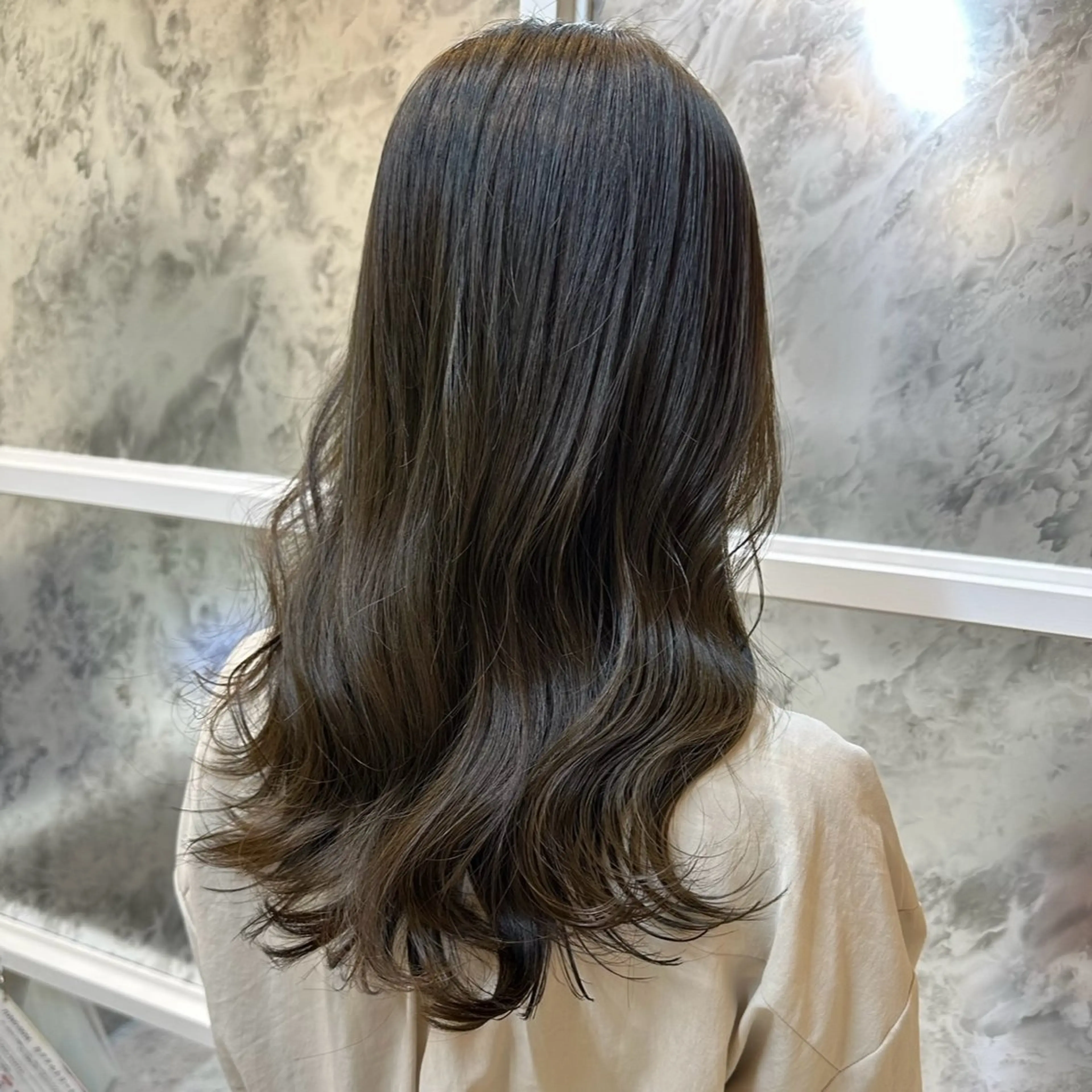 カット+カラー(透明感カラー)+トリートメント🫧の写真