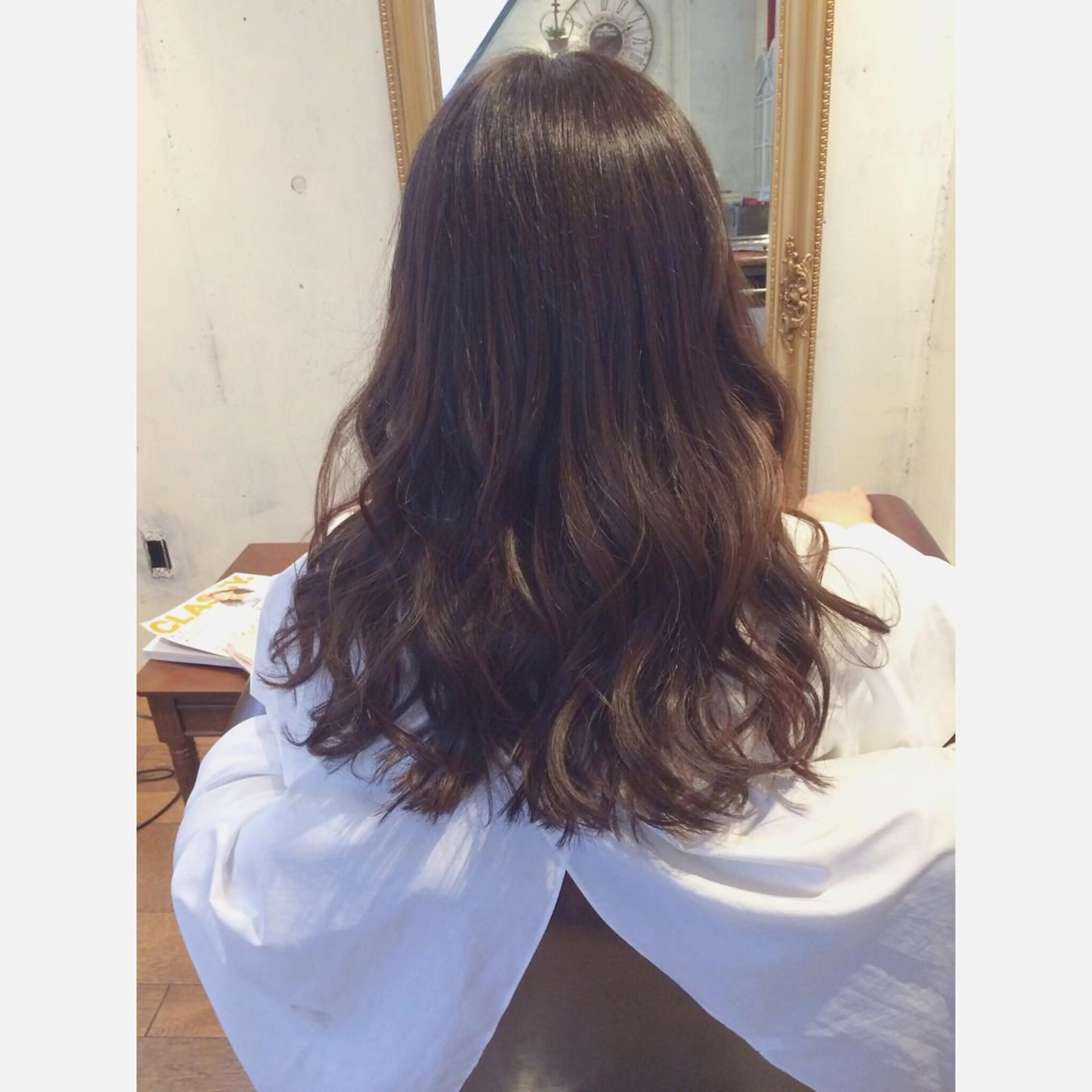 ロング カラー アッシュ ベージュカラー 外国人風カラー マエダ　カズエ🫶 coronahairのヘアスタイル