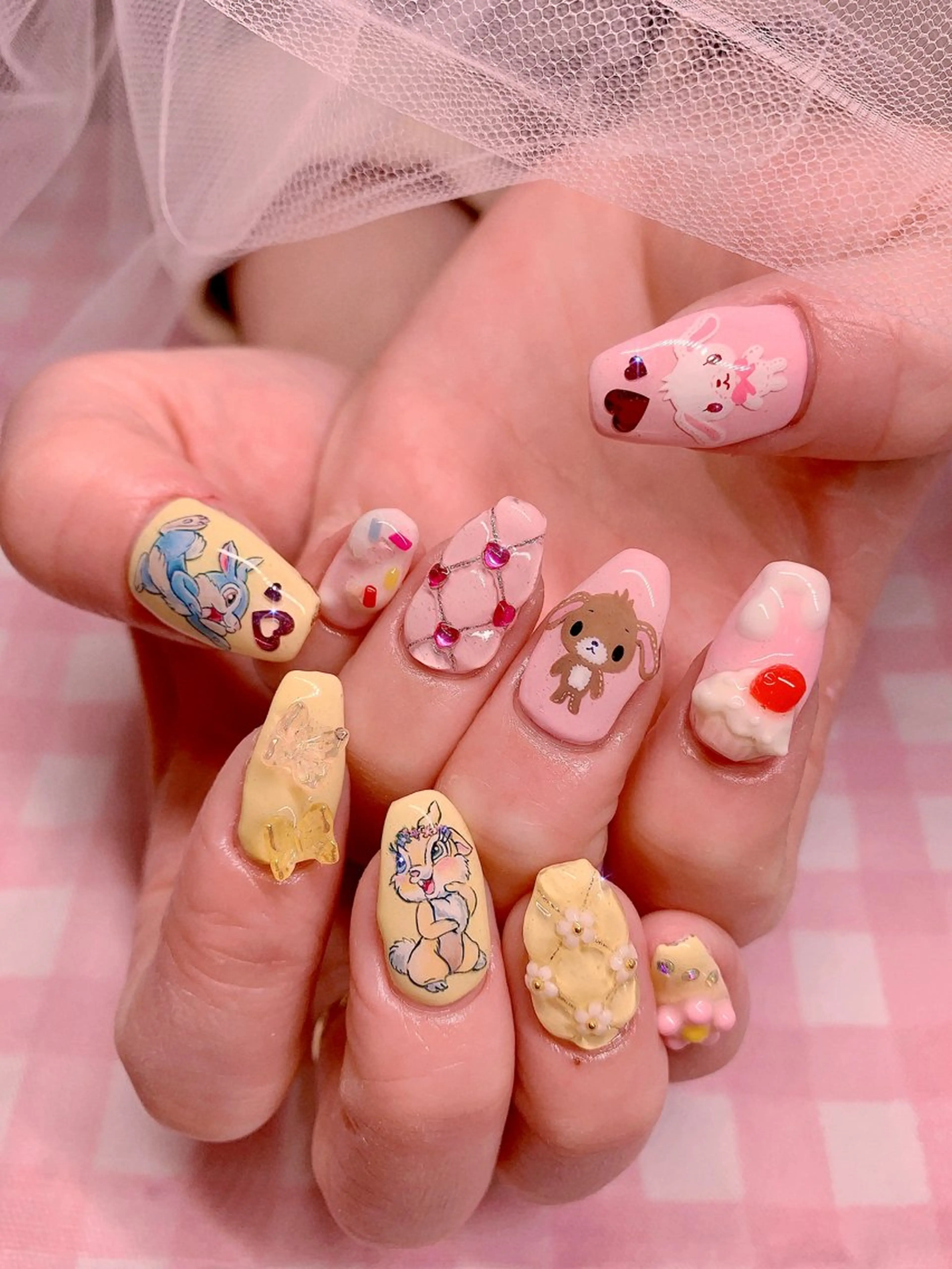 ネイル アートネイル キラキラネイル 韓国ネイル 持ち込み ぷっくりネイル 3Dアートネイル💗 都築レナのネイルデザイン