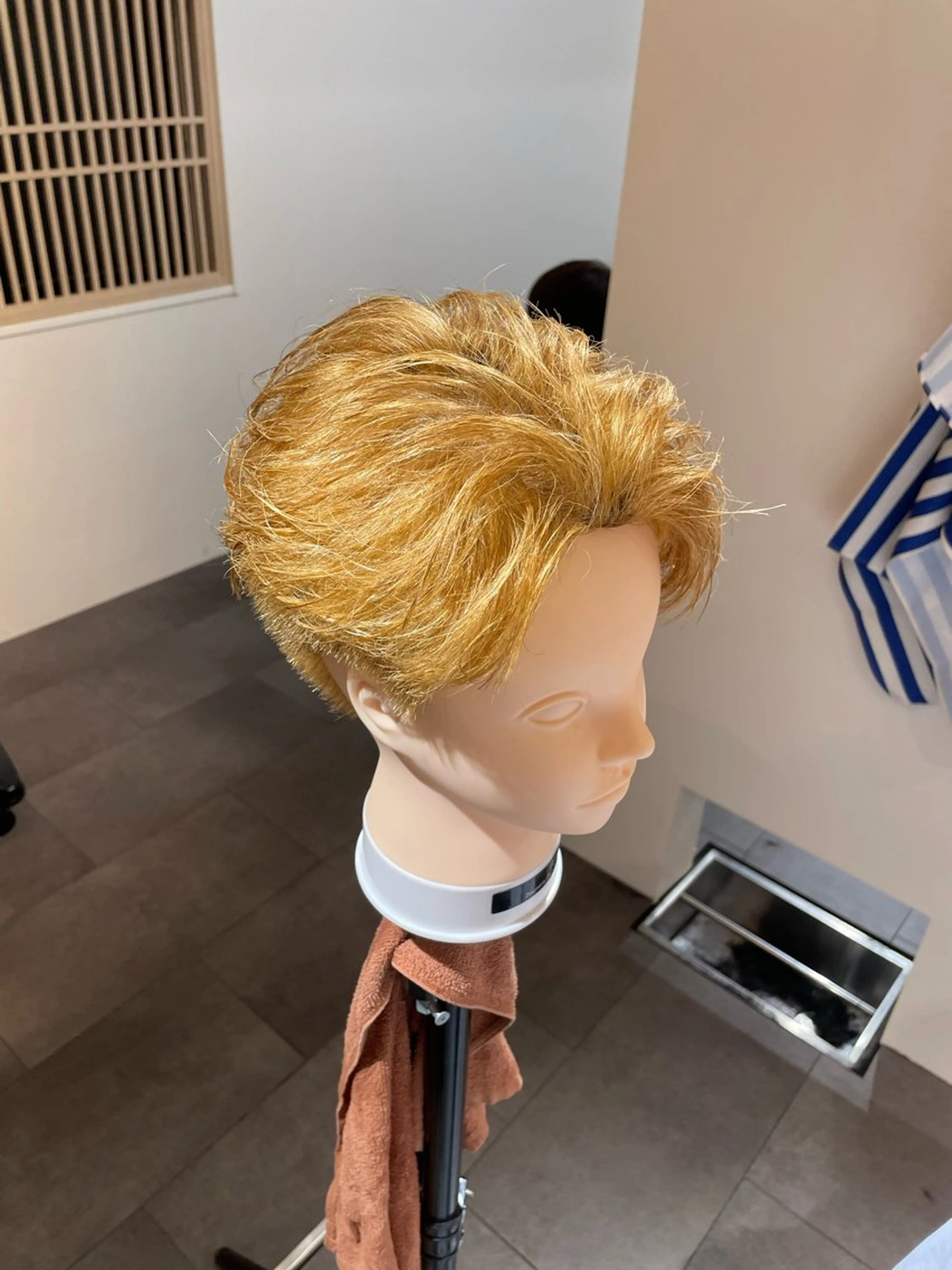 ミディアム 下山 けいんのヘアスタイル