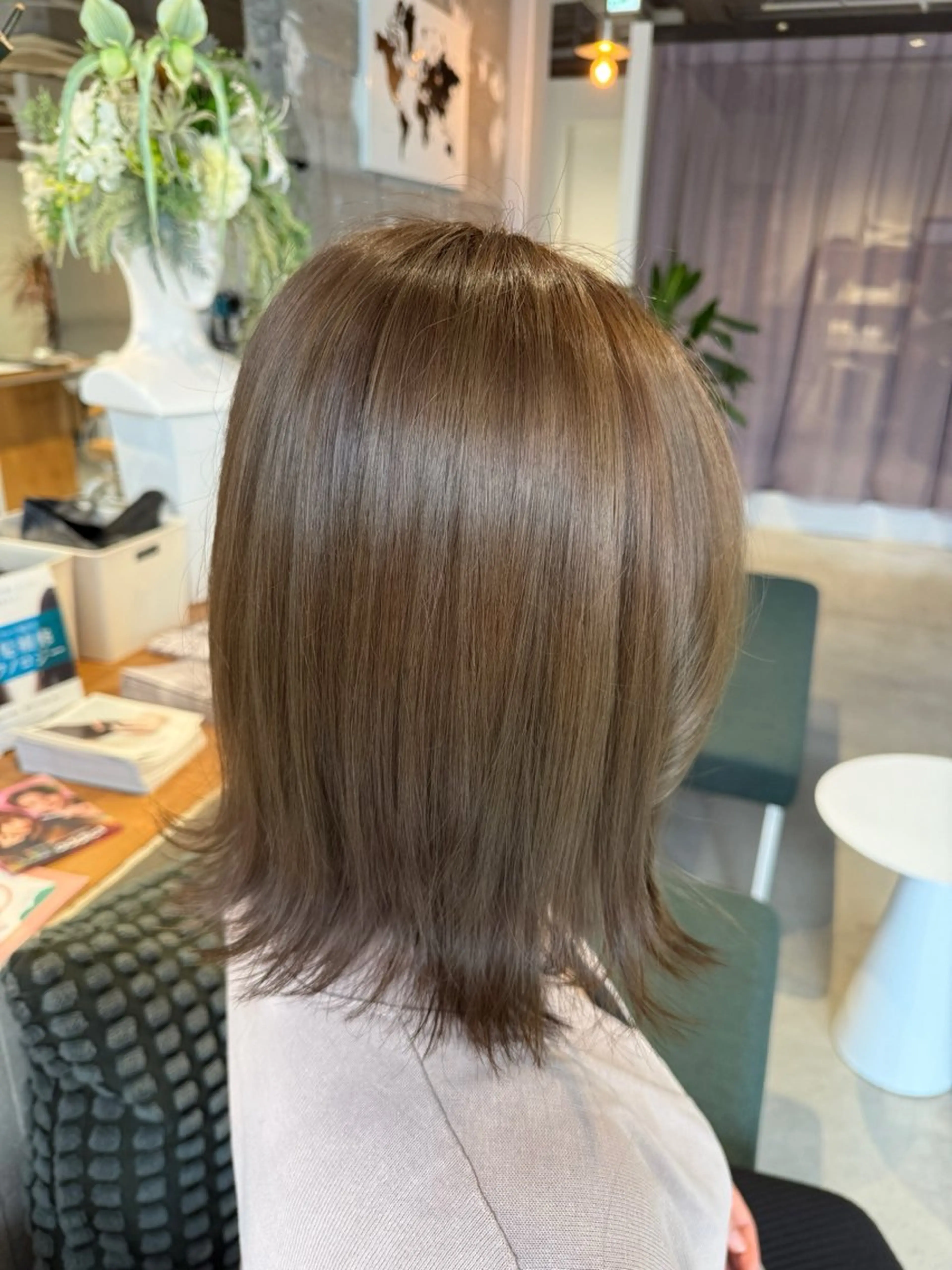 ミディアム 井手上 陽菜のヘアスタイル