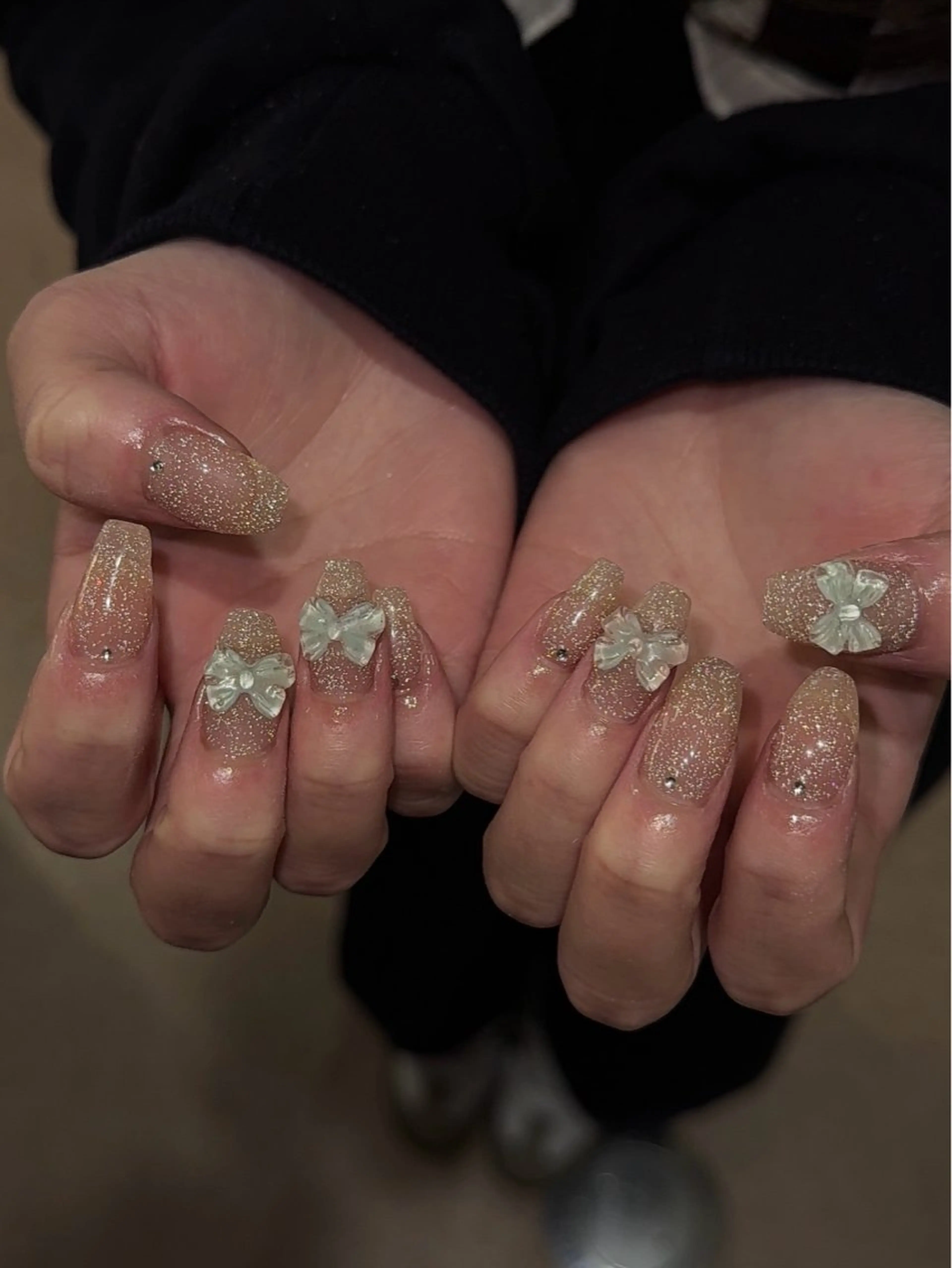 ネイル フラッシュネイル ラメ(グリッター) ハンドネイル ハンドケア Nail salon K　momoのネイルデザイン