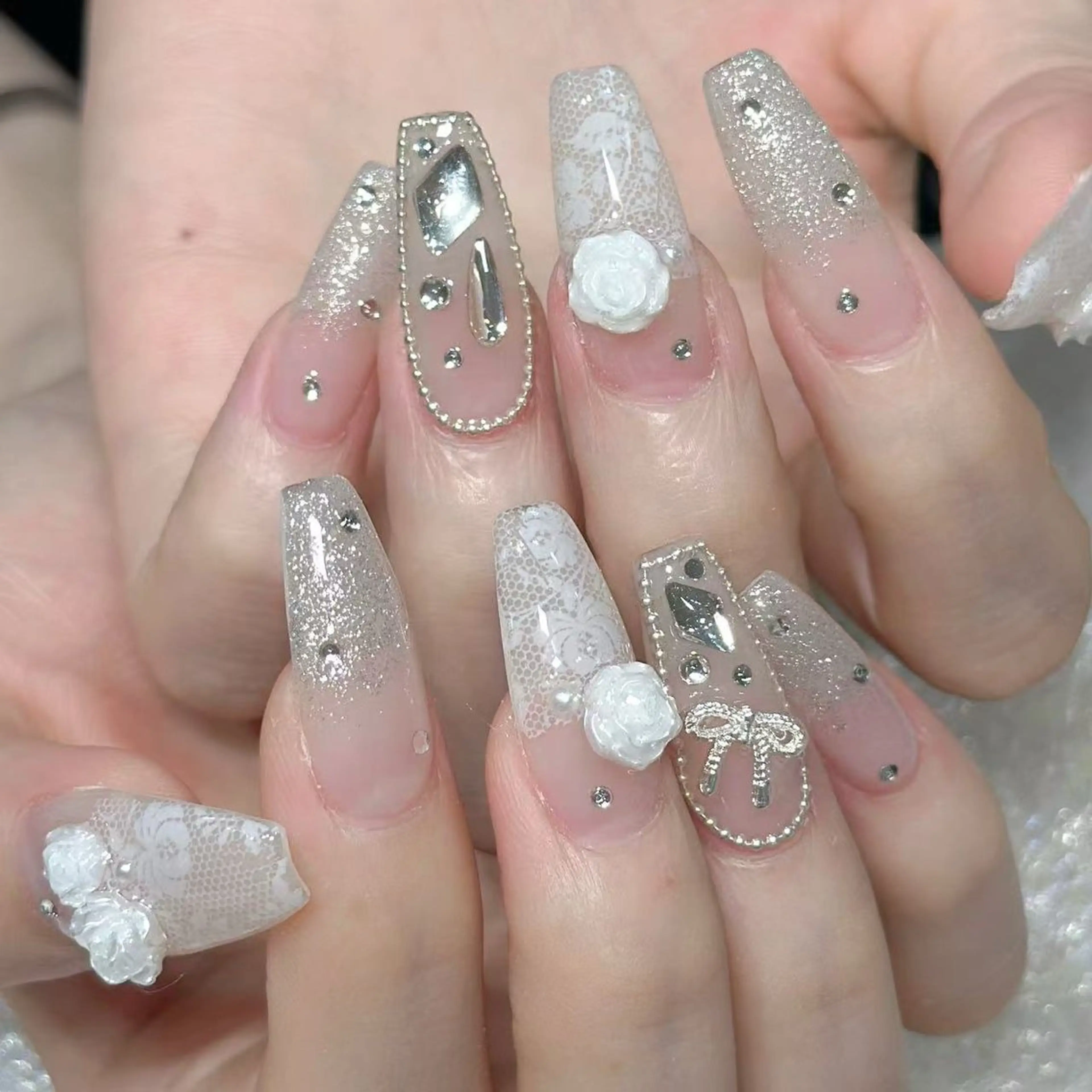 ネイル ハンドネイル Queens マオのネイルデザイン