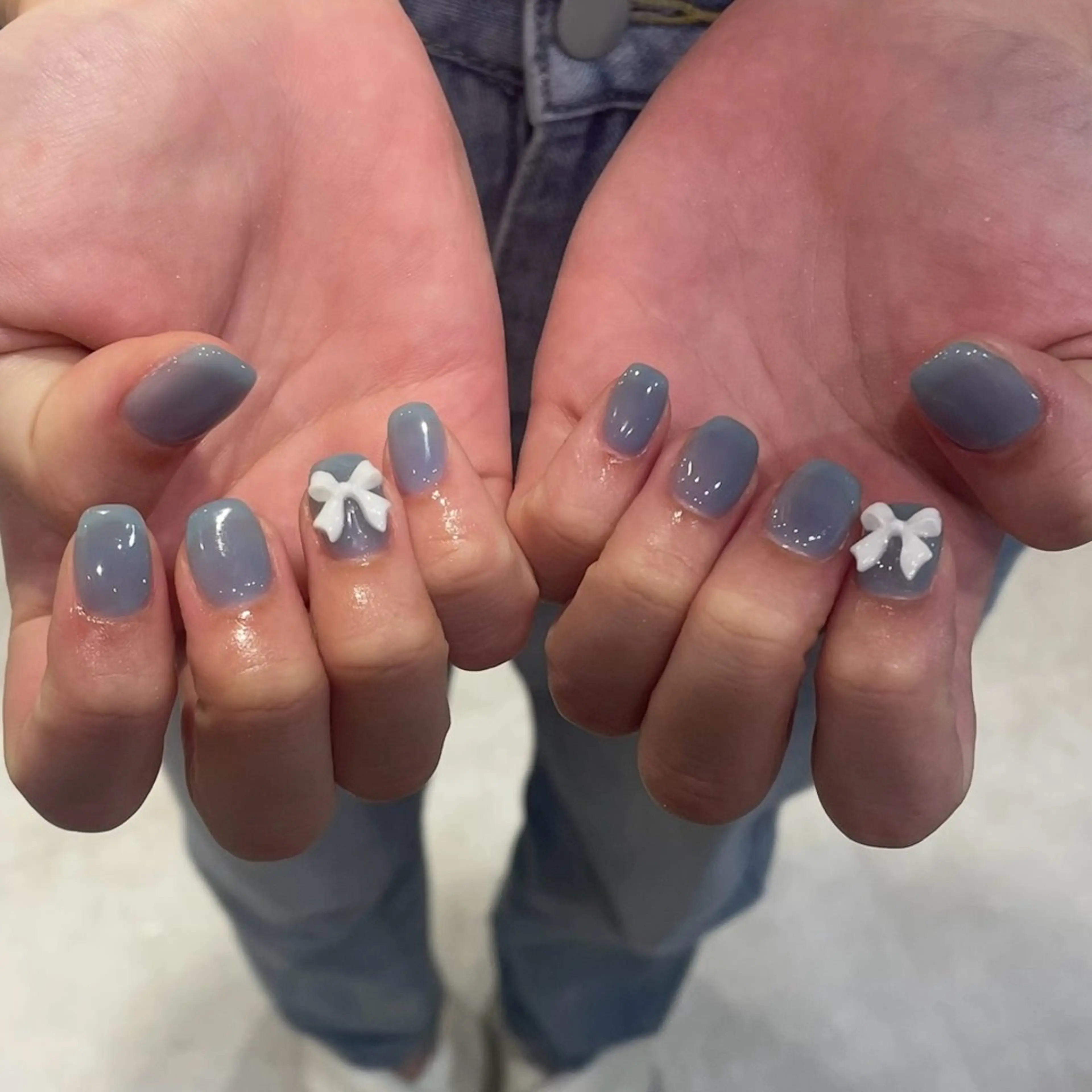 ネイル ハンドネイル 𝑟𝑖𝑠𝑎 🕯‎🤍のネイルデザイン