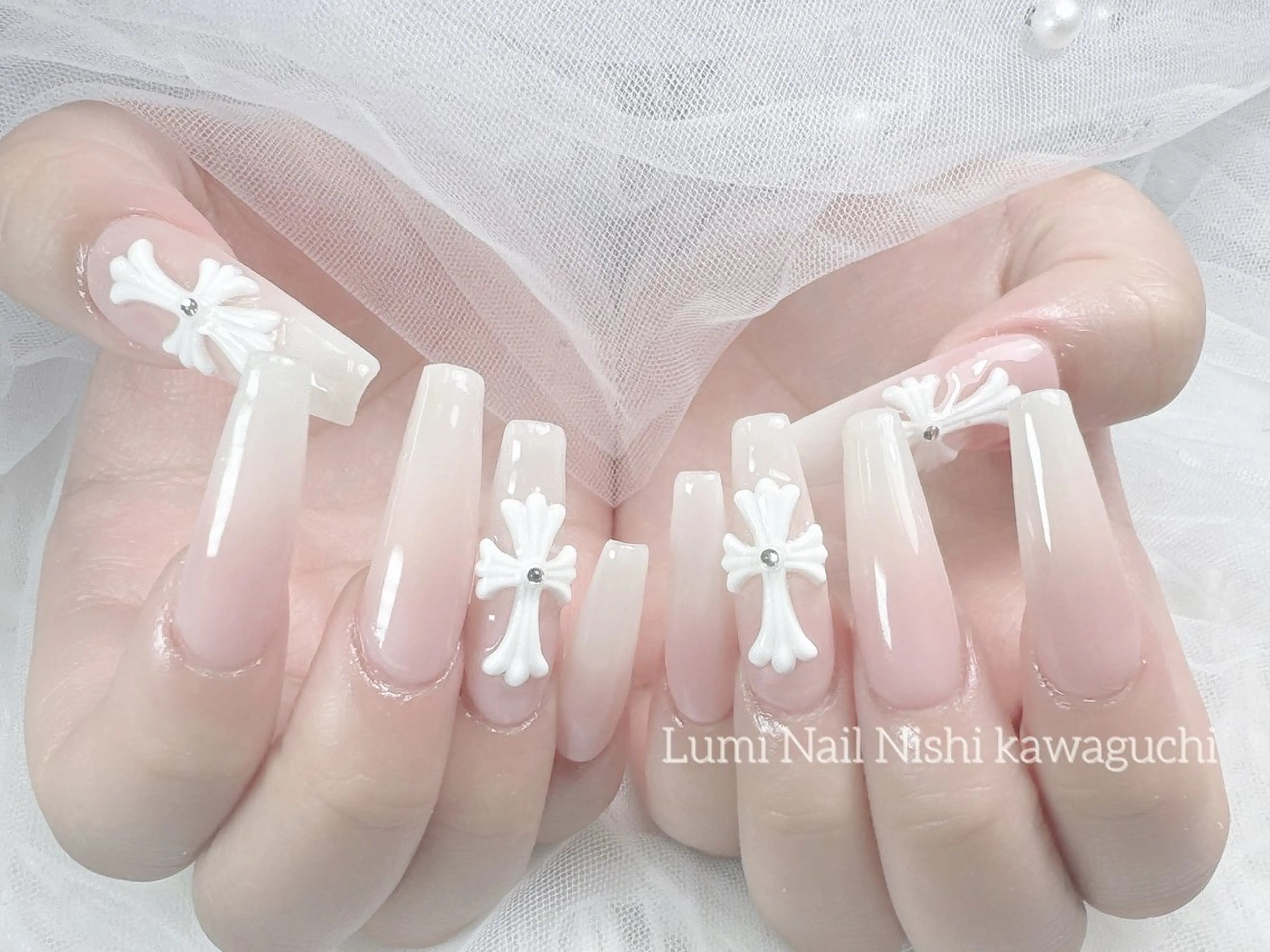 ネイル チークネイル フラッシュネイル ジェルネイル グラデーション ハート Lumi Nail Salonのネイルデザイン