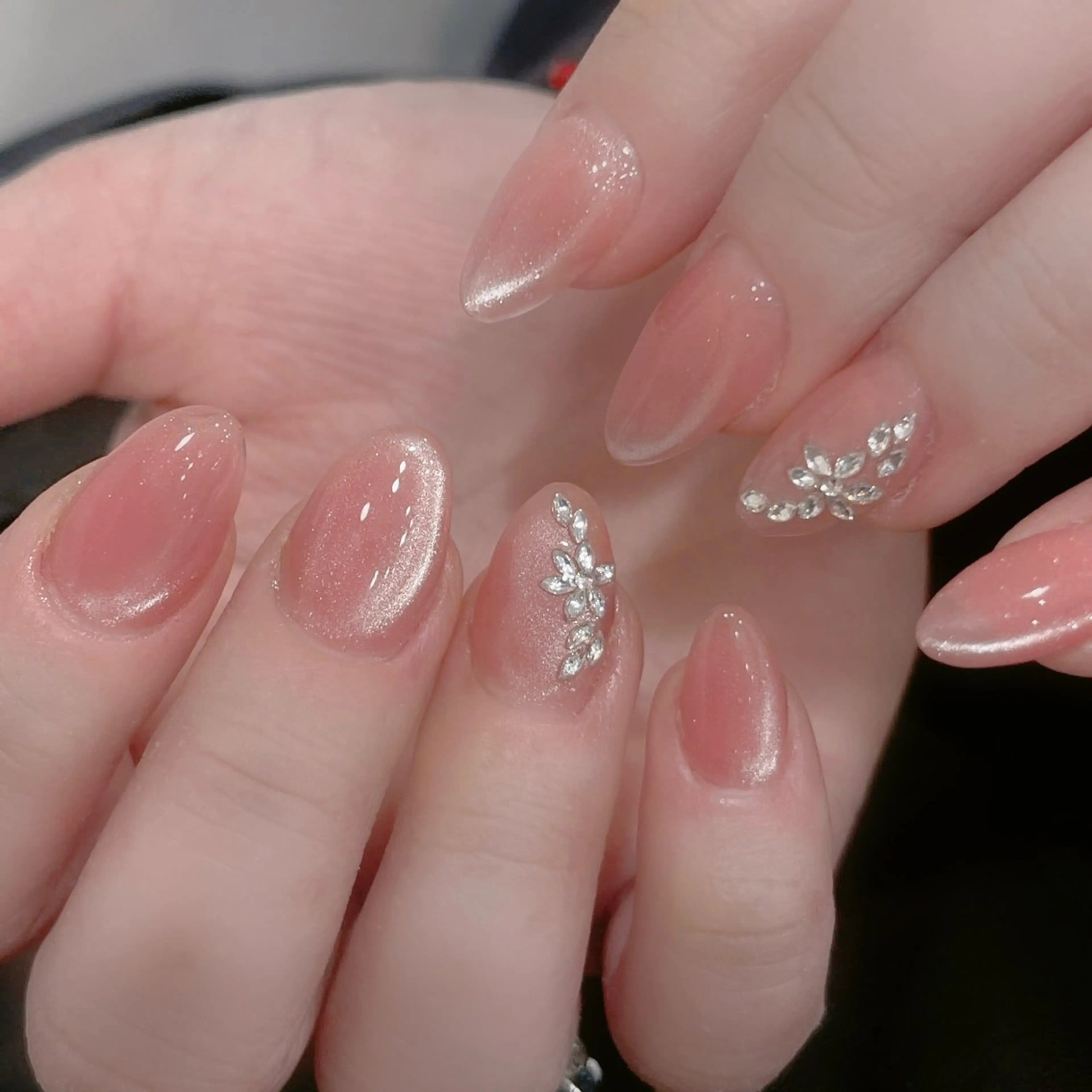 ネイル オーロラネイル グラデーション ハート ホログラムネイル キラキラネイル HA NIのネイルデザイン