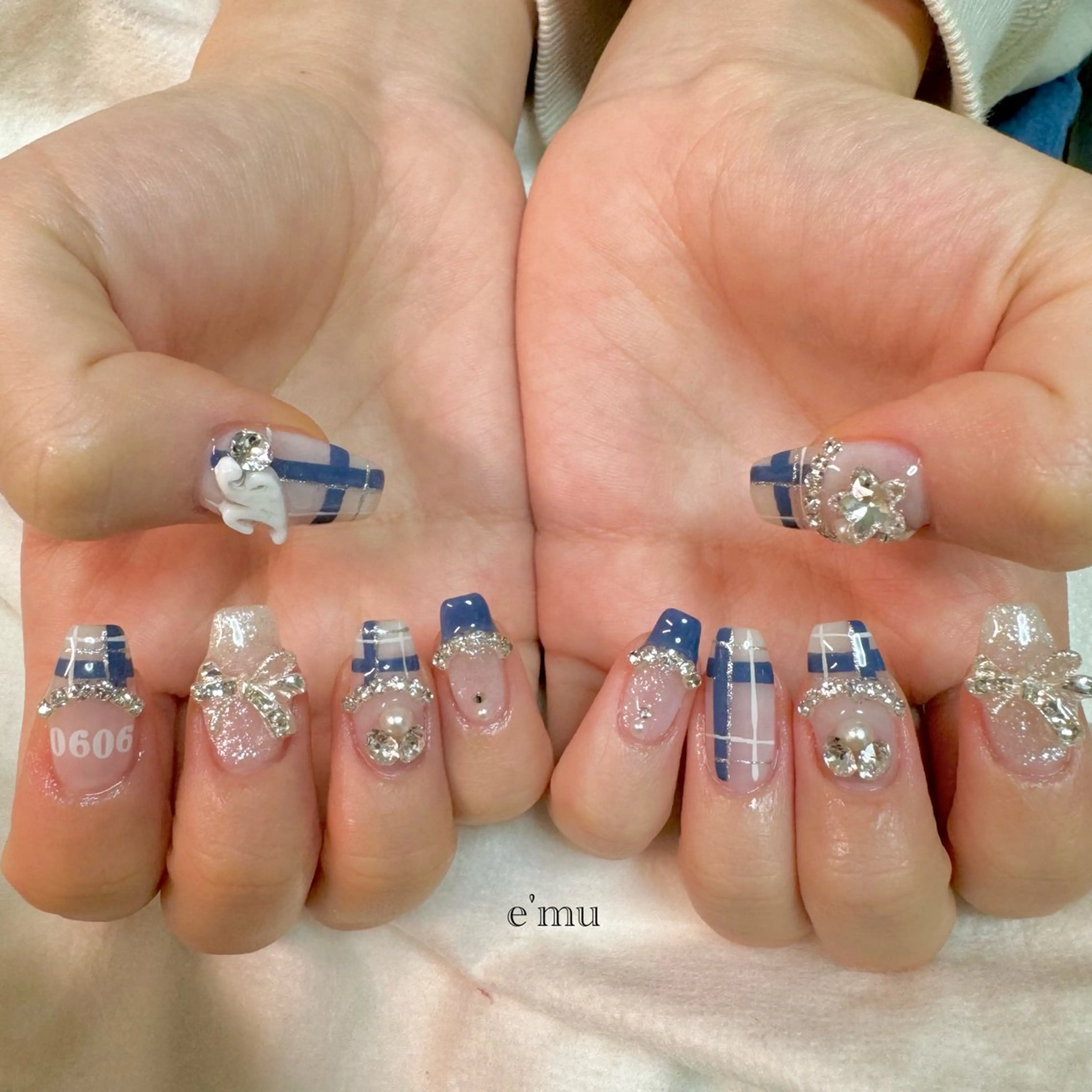 ネイル ブルー ハンドネイル nail salon e'mu💐のネイルデザイン