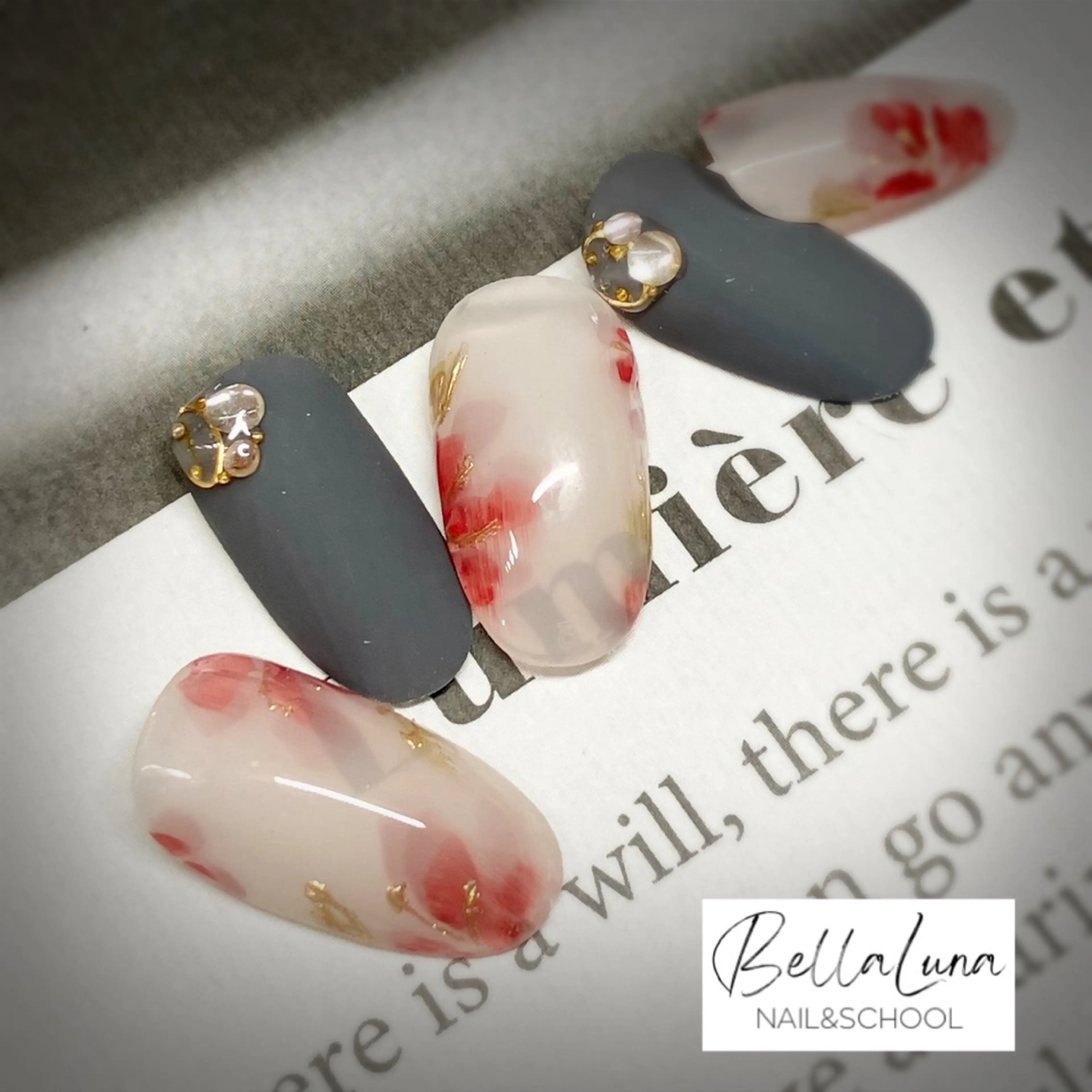 ネイル BellaLuna NAILのネイルデザイン